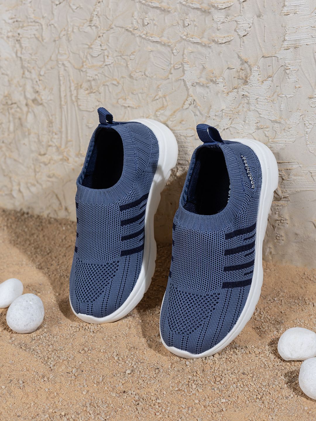 toothless Girls Woven Design Sneakers-picture-19