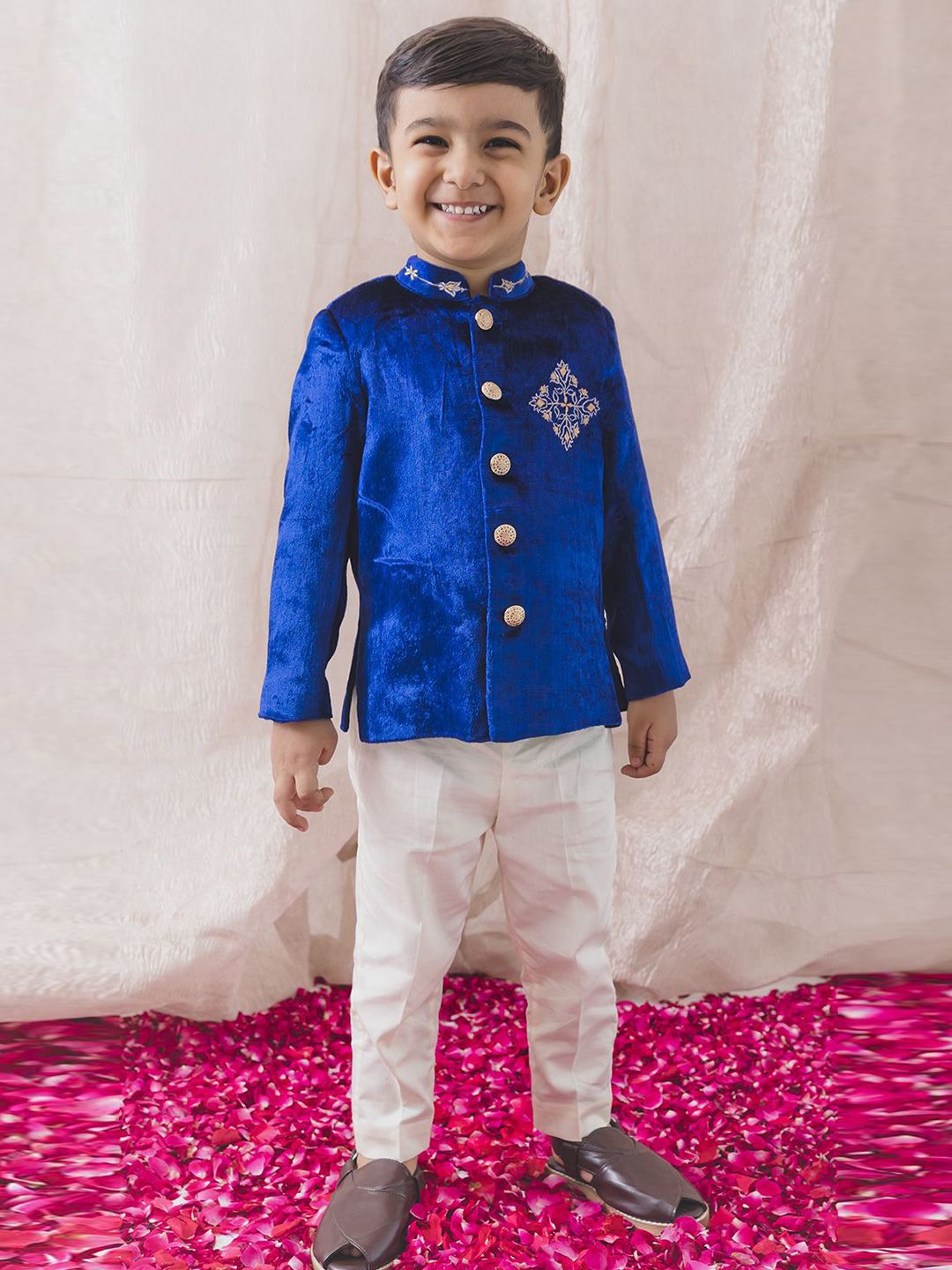 Tiber Taber Boys Embroidered Single-Breasted Two-Piece Suit-picture-4
