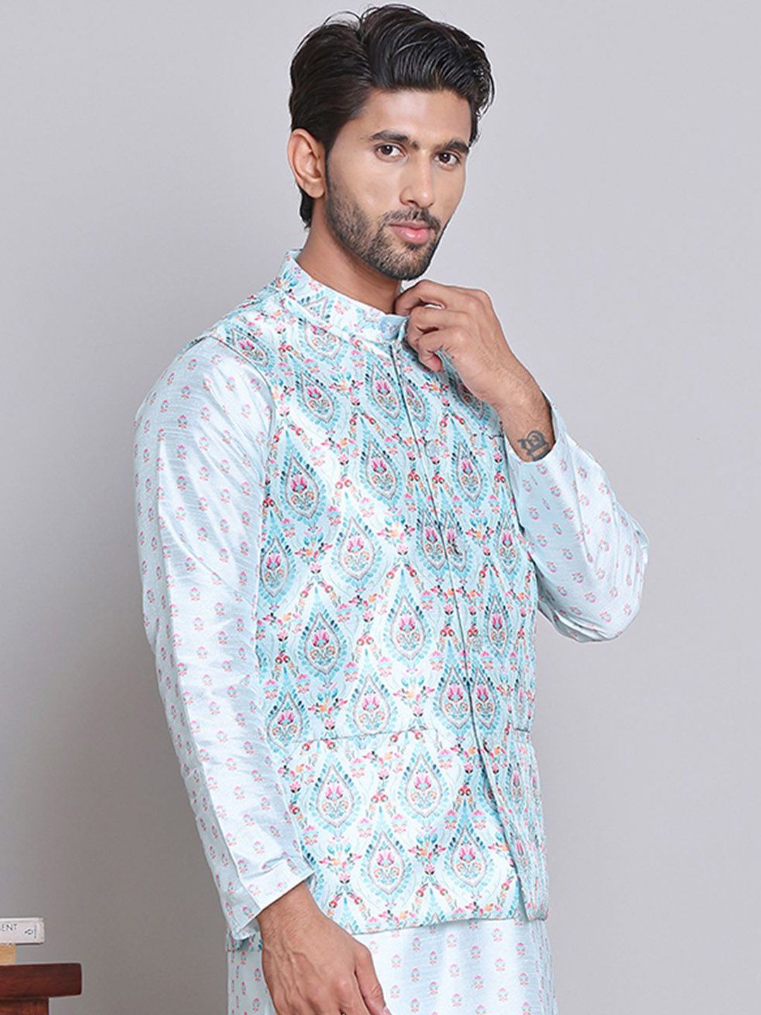 Jompers Men Digital Printed Woven Nehru Jacket