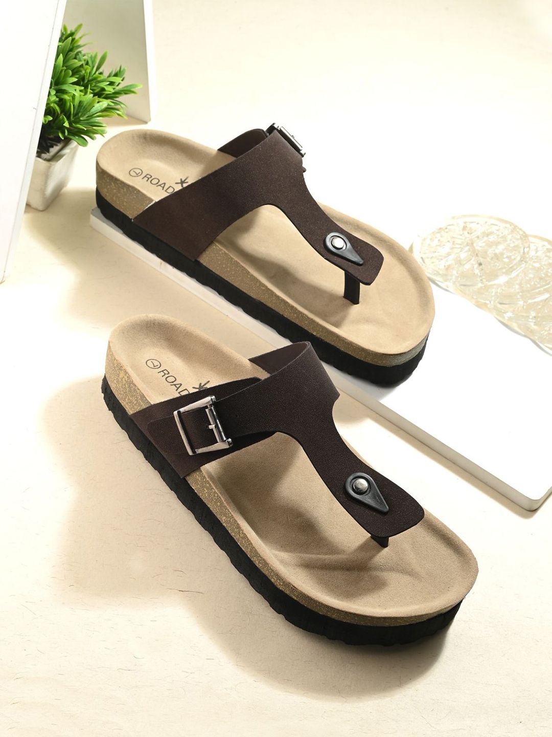 The Roadster Lifestyle Co Men Comfort Sandals