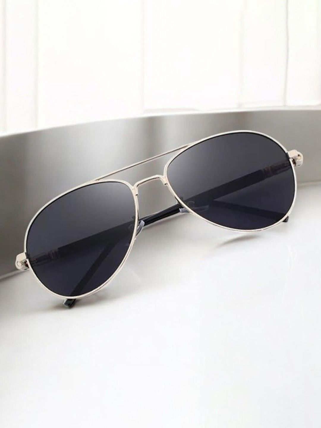 Mast & Harbour Unisex Aviator Sunglasses with Polarised and UV Protected Lens-image-12