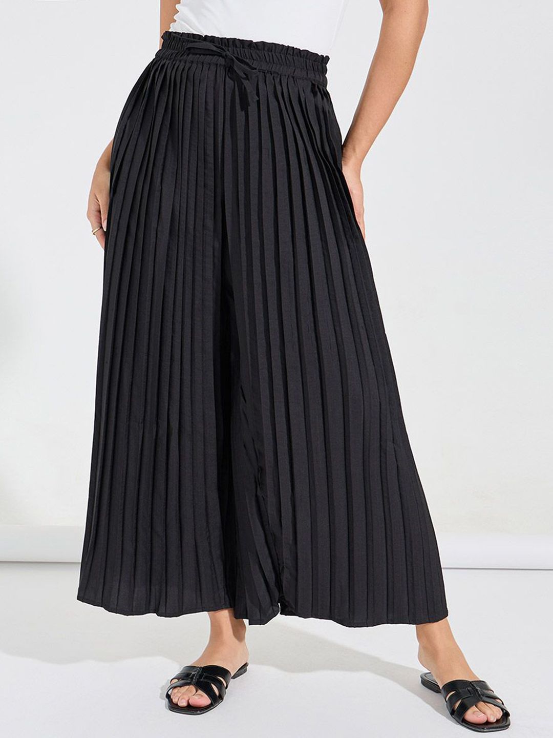 Styli Women Flared High-Rise Pleated Wide Leg Trousers-picture-19