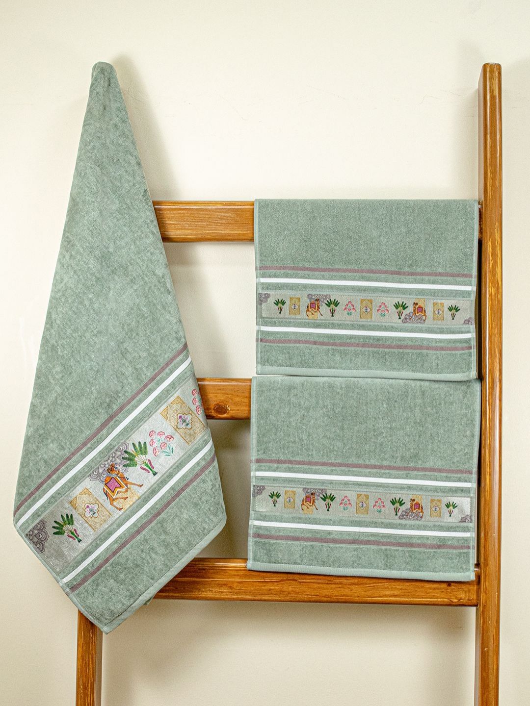 RANGOLI Green & White 3 Piece Printed Cotton 450 GSM Towel Set-picture-13