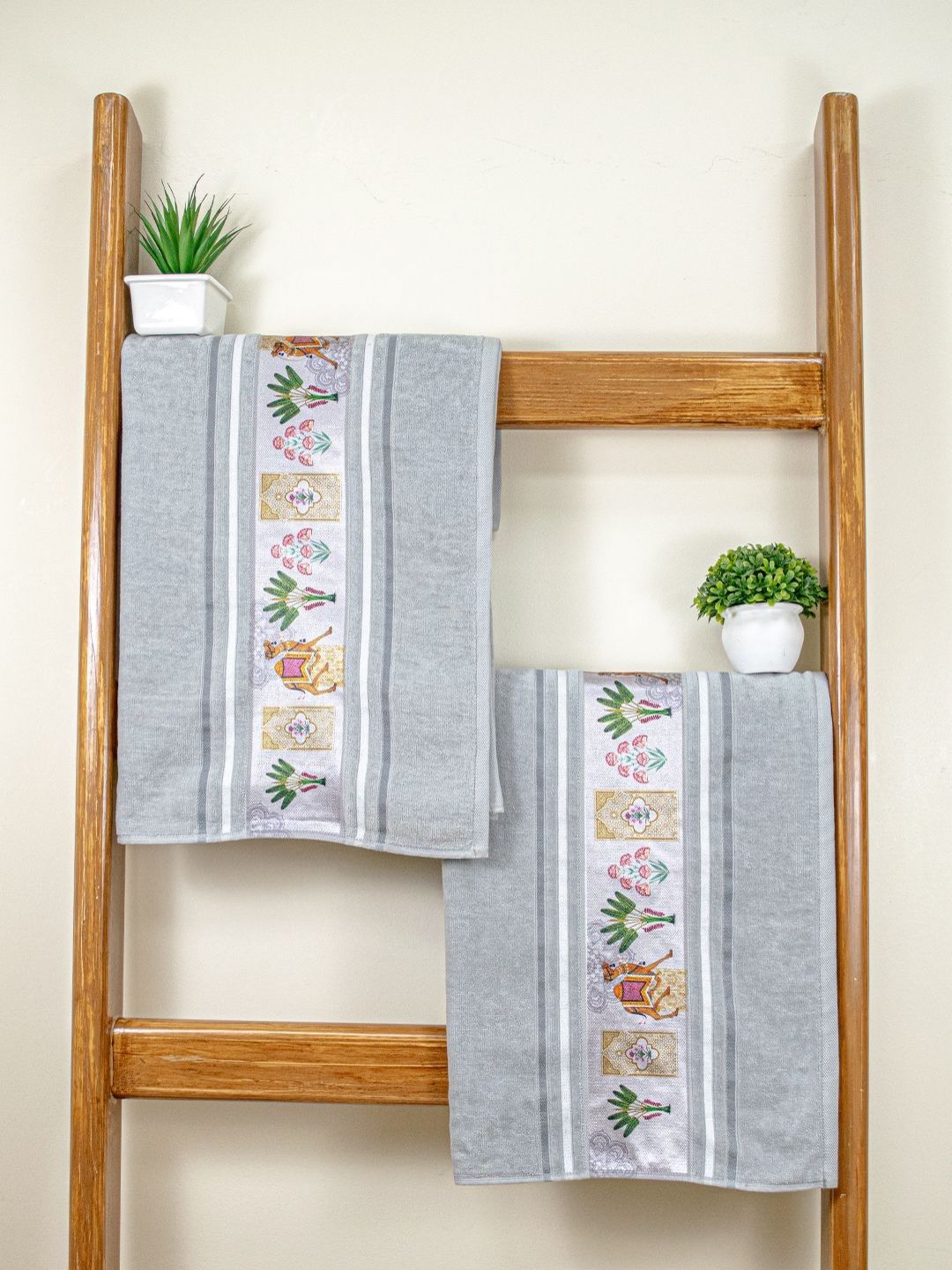 RANGOLI Grey & Green 2 Printed Cotton 460 GSM Bath Towel-image-49
