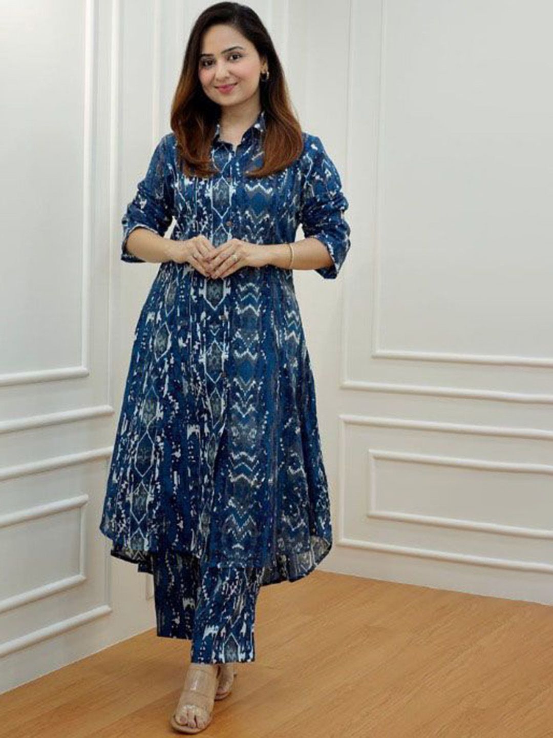 SIJOPA Women Floral Printed Regular Kurta with Trousers-picture-14