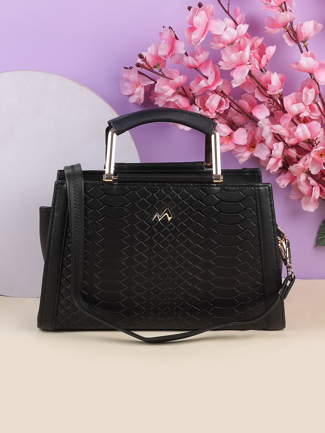 Metro Textured Structured Handheld Bag with Quilted-picture-42