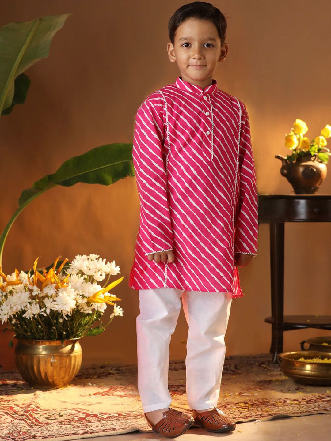 VASTRAMAY Boys Leheriya Printed Regular Thread Work Pure Cotton Kurta with Pyjamas-picture-19