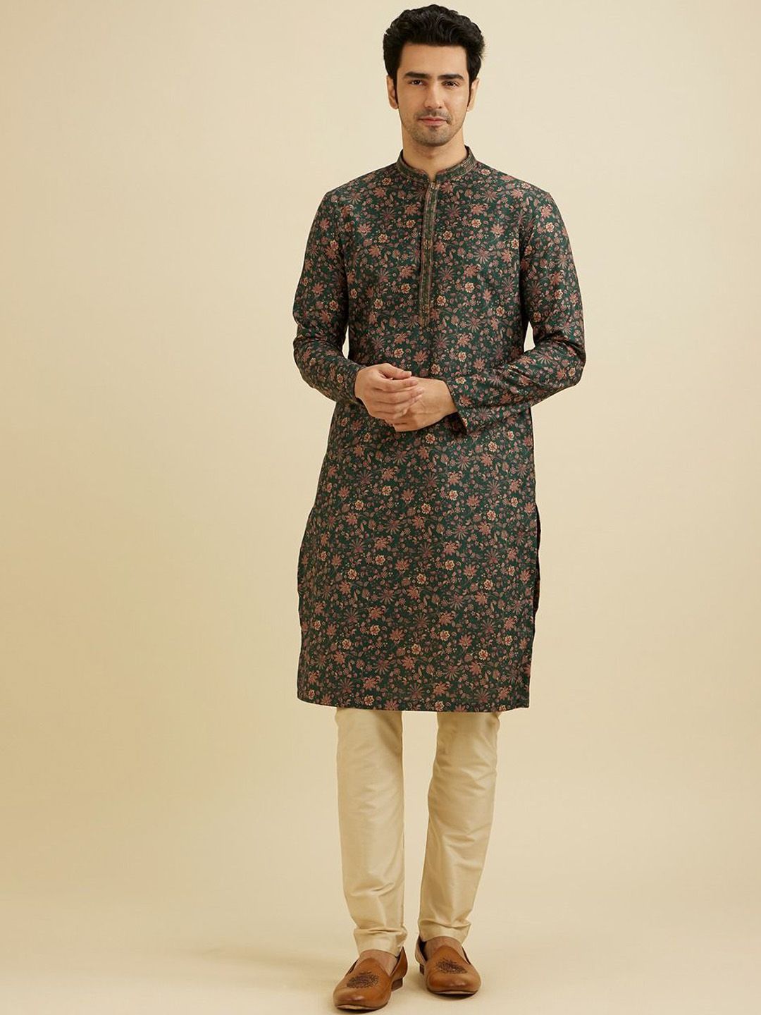 Manyavar Men Floral Printed Regular Kurta with Pyjamas-picture-19