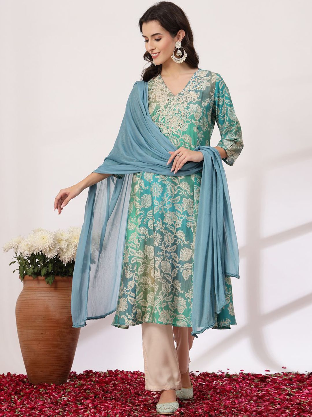 Nayam By Lakshita Women Floral Printed Regular Chanderi Silk Kurta with Palazzos & With Dupatta-picture-20