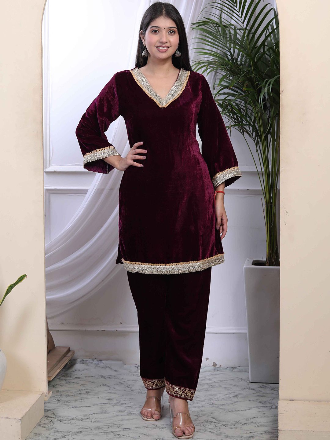 MIRAVAN Women Embroidered Regular Sequinned Velvet Kurti with Palazzos