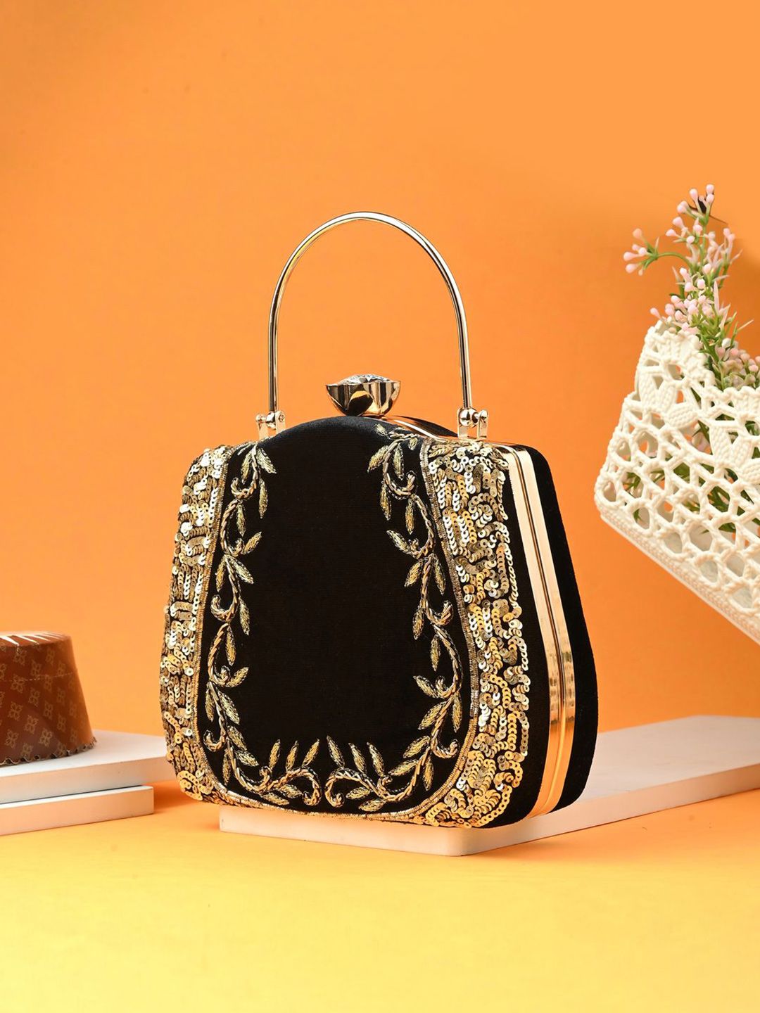 Toobacraft Embellished Box Clutch-picture-28