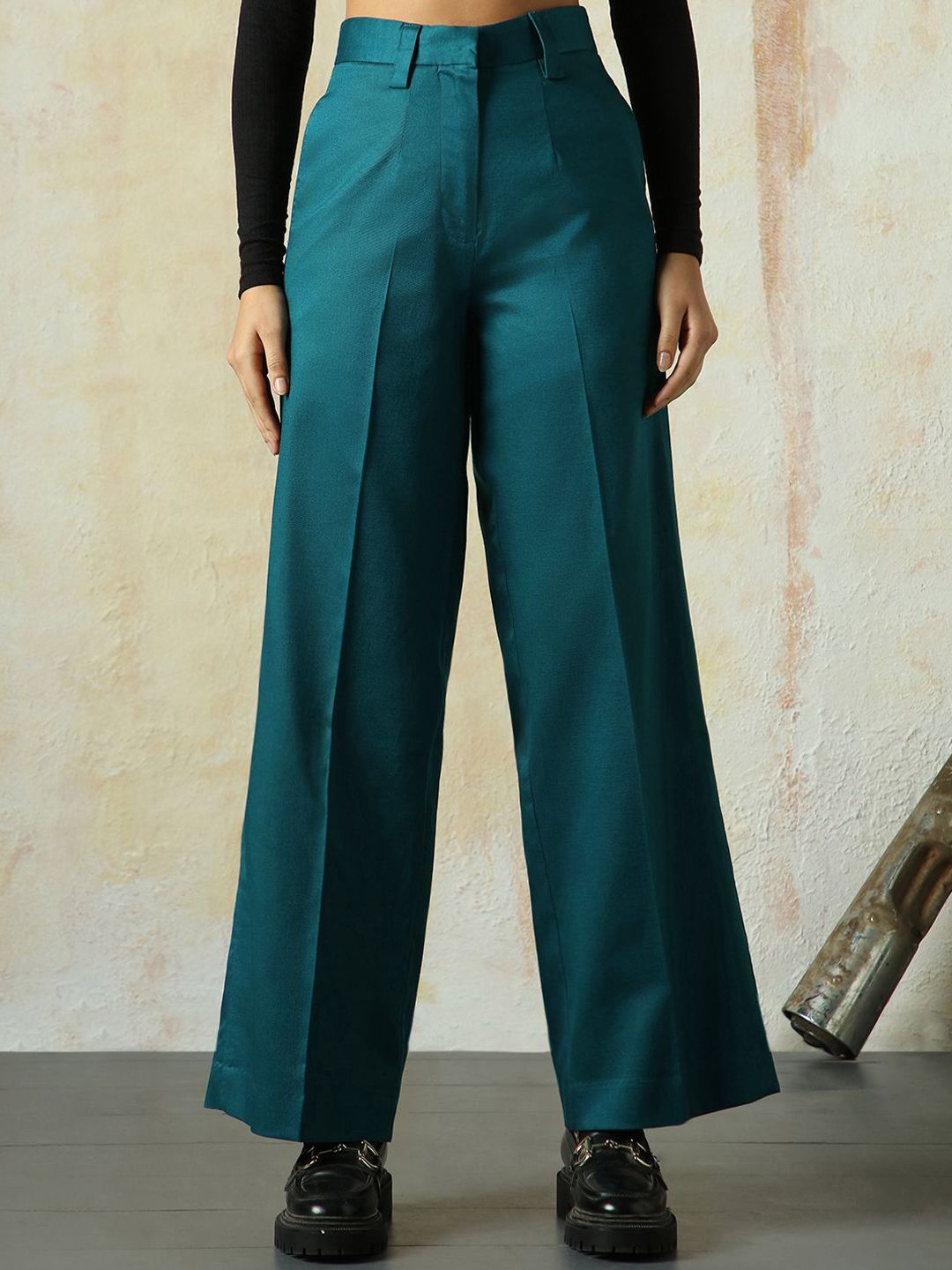 High Star Women Cotton Relaxed Flared High-Rise Easy Wash Trousers-picture-20