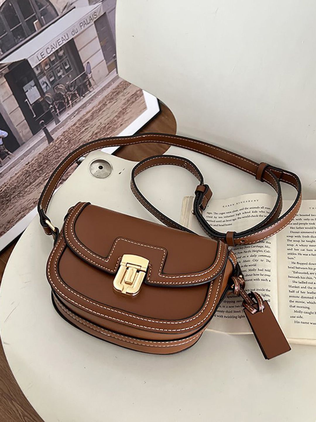 StyleCast x Revolte Sling Bag-picture-33