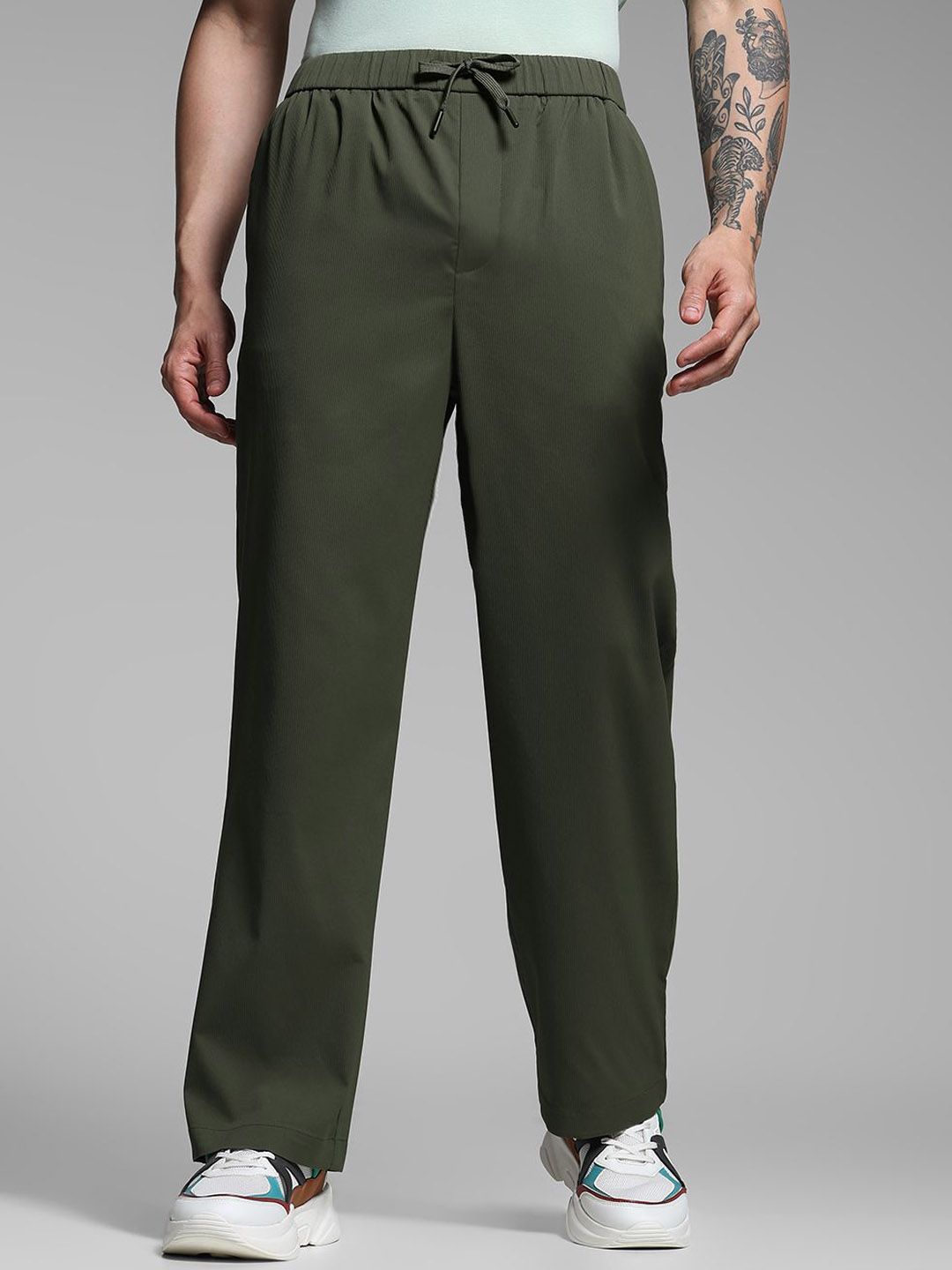 Jack & Jones Men Loose Fit Mid-Rise Regular Trousers-picture-38