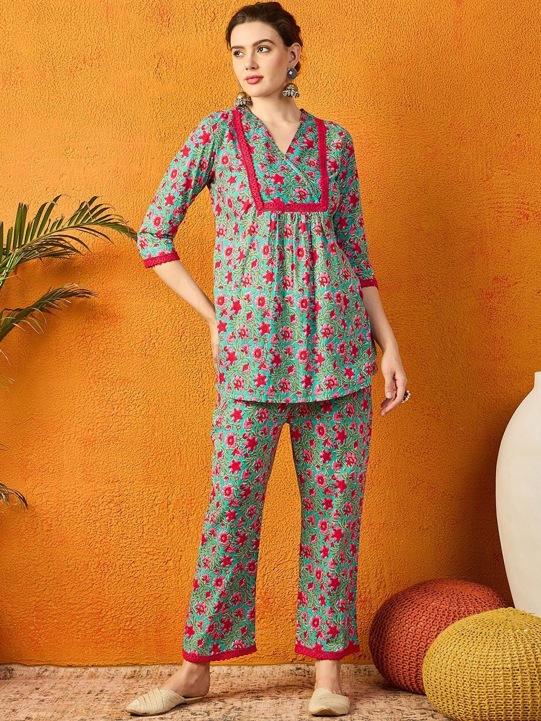 PANIT Women Floral Printed V-neck Tunic With Trousers Co-Ords-picture-36