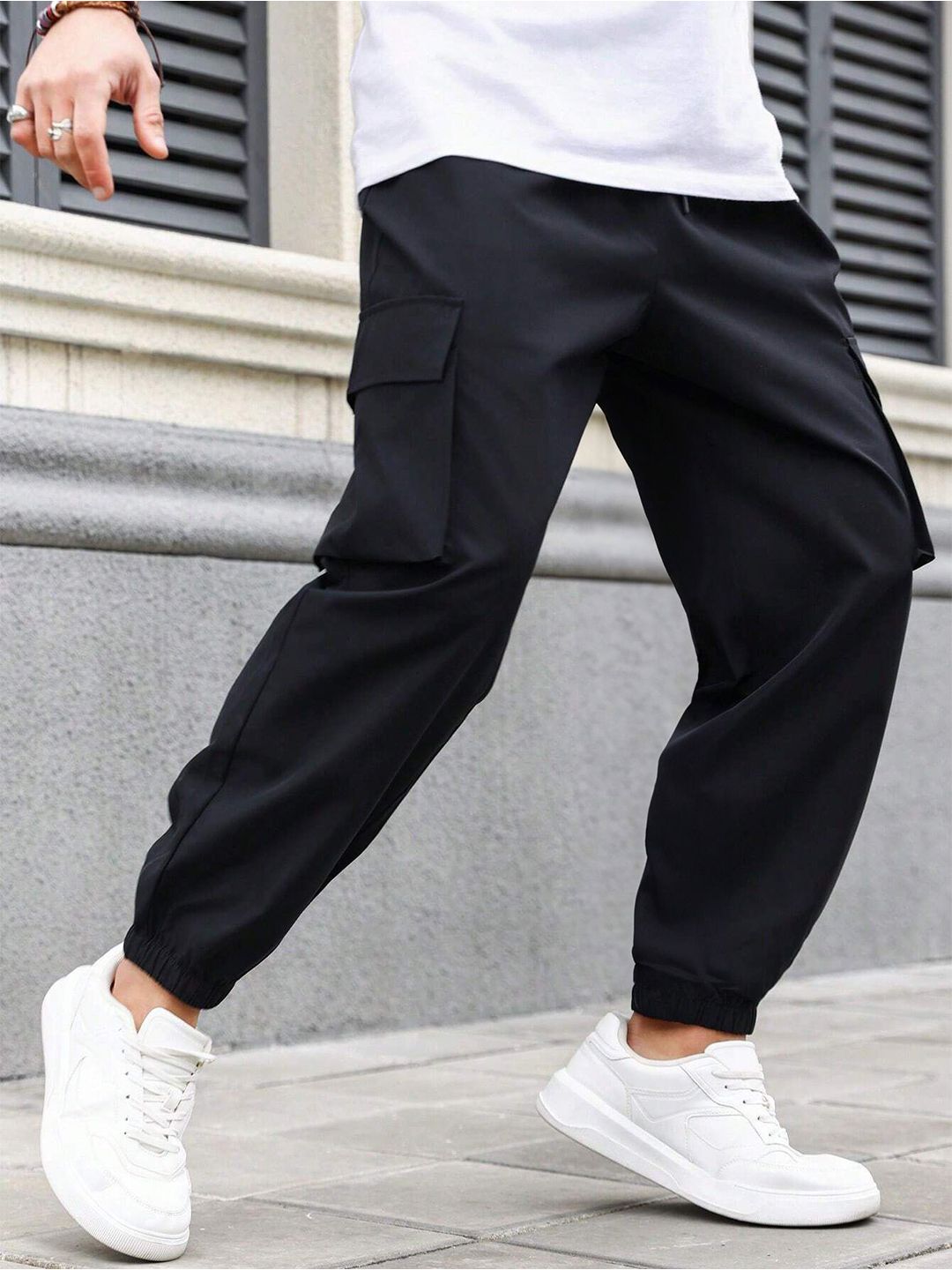 NOBERO Men Mid-Rise Jogger-picture-41