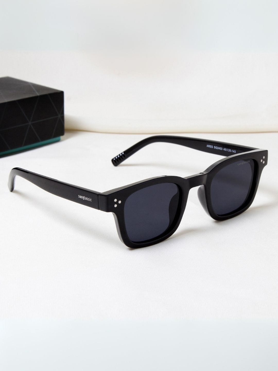 SUNGLASSIC Unisex Wayfarer Sunglasses with UV Protected Lens-picture-49