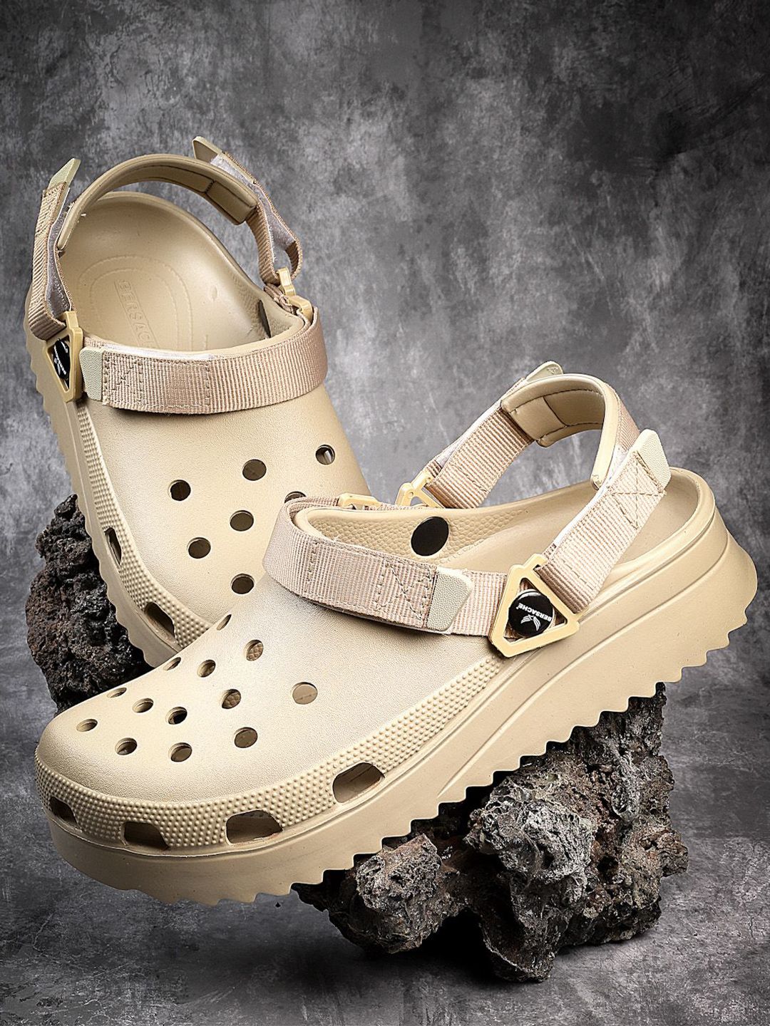 BERSACHE Men Rubber Clogs-image-6