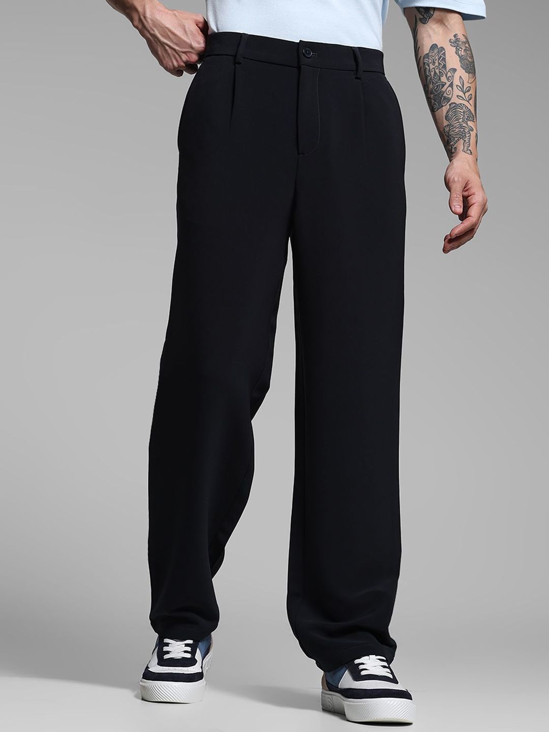 Jack & Jones Men Loose Fit High-Rise Regular Trousers-picture-10