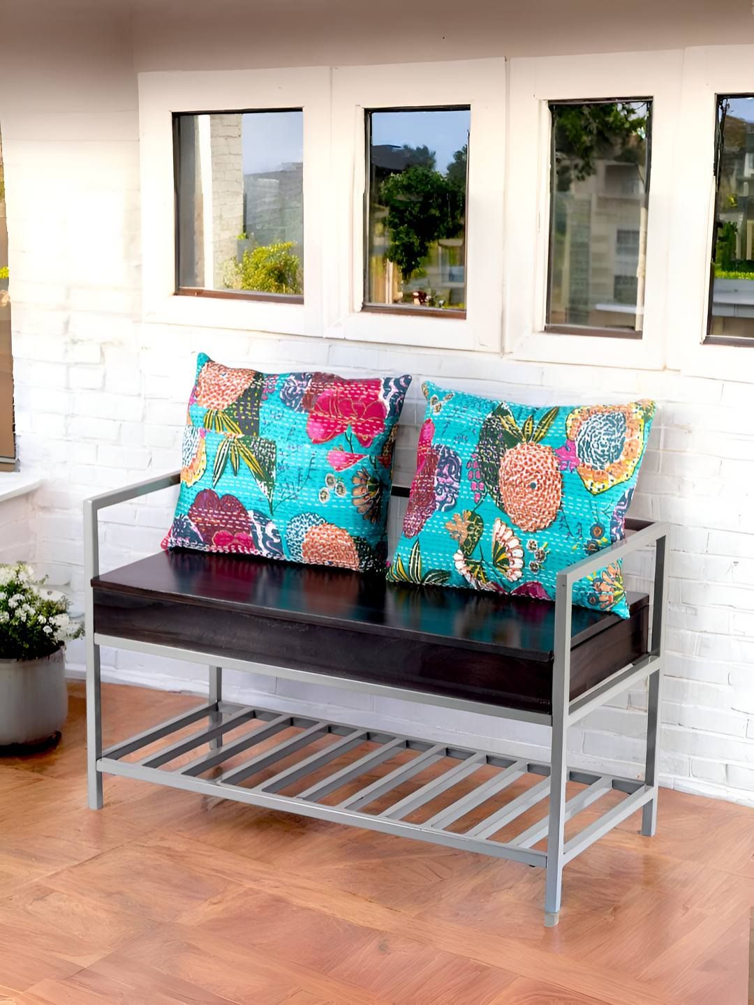 Ikiriya 2 Seater Couch With 2 Pcs Printed Cushions