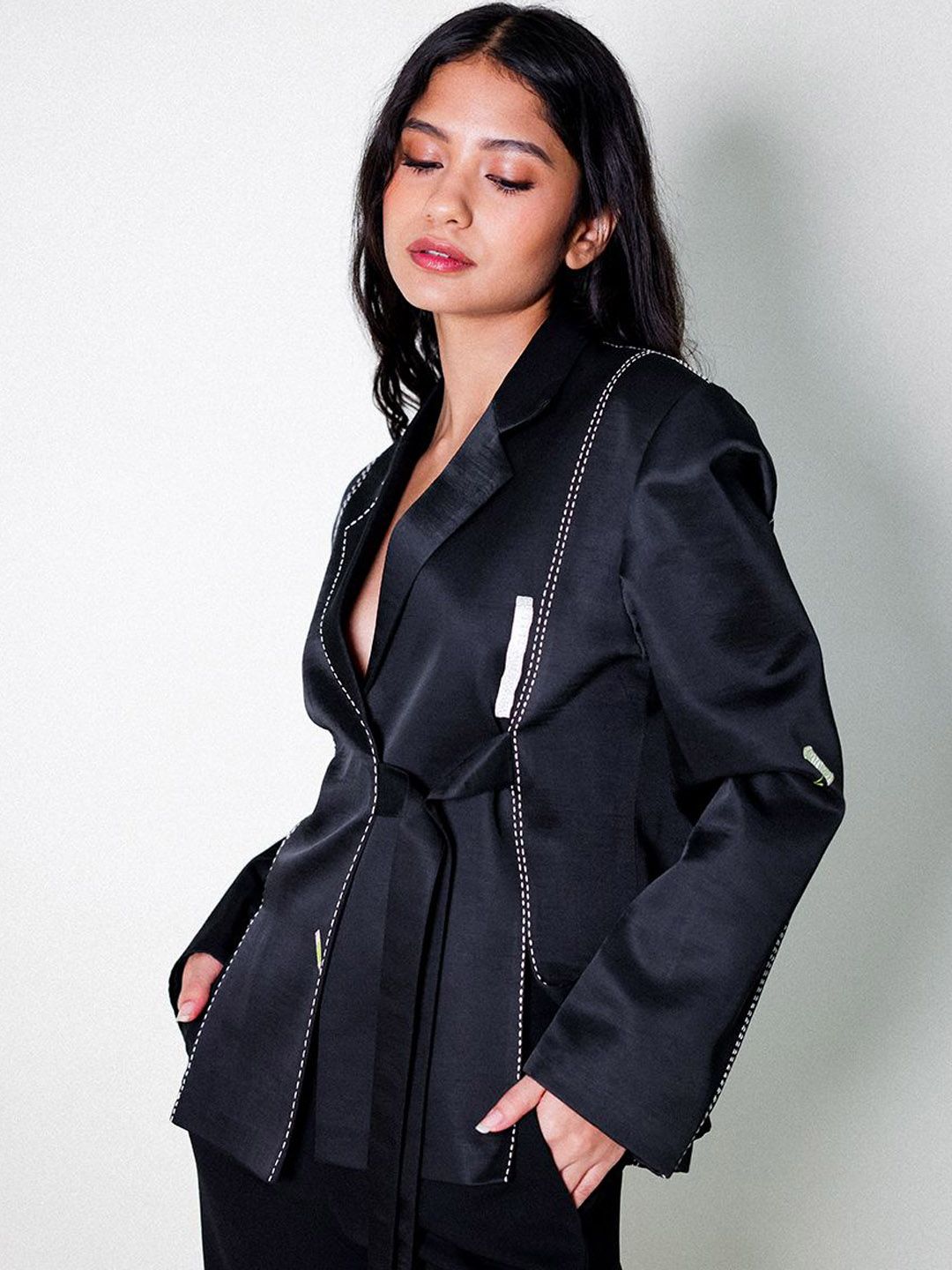 Arya Giri Single-Breasted Blazer-picture-37