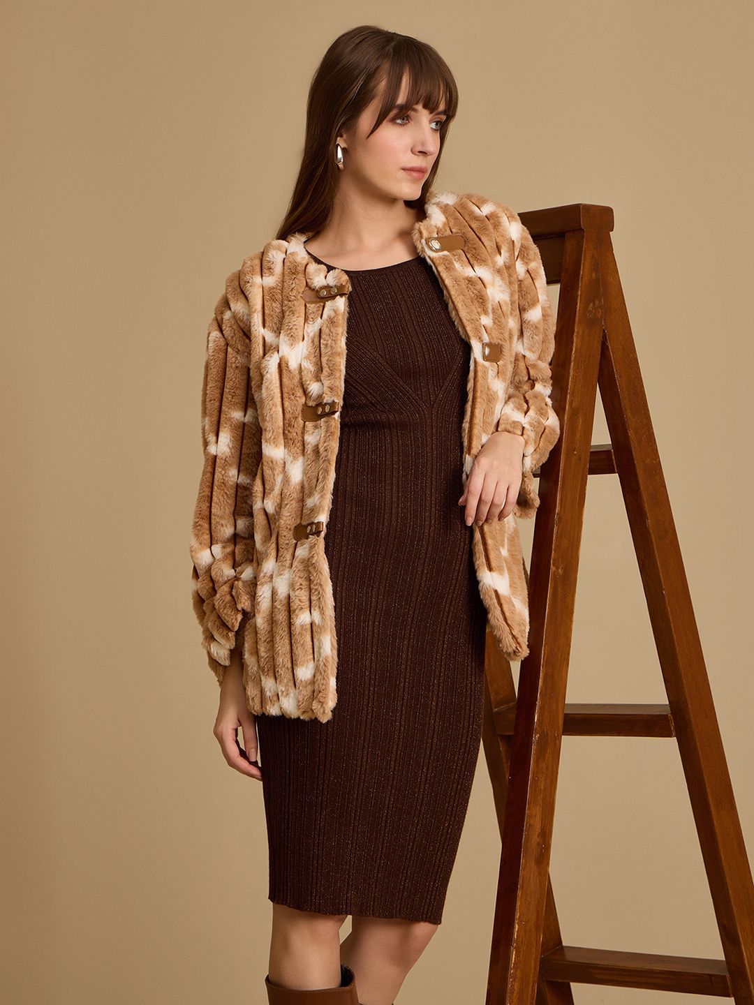 Kazo Women Geometric Longline Tailored Jacket with Patchwork-picture-19