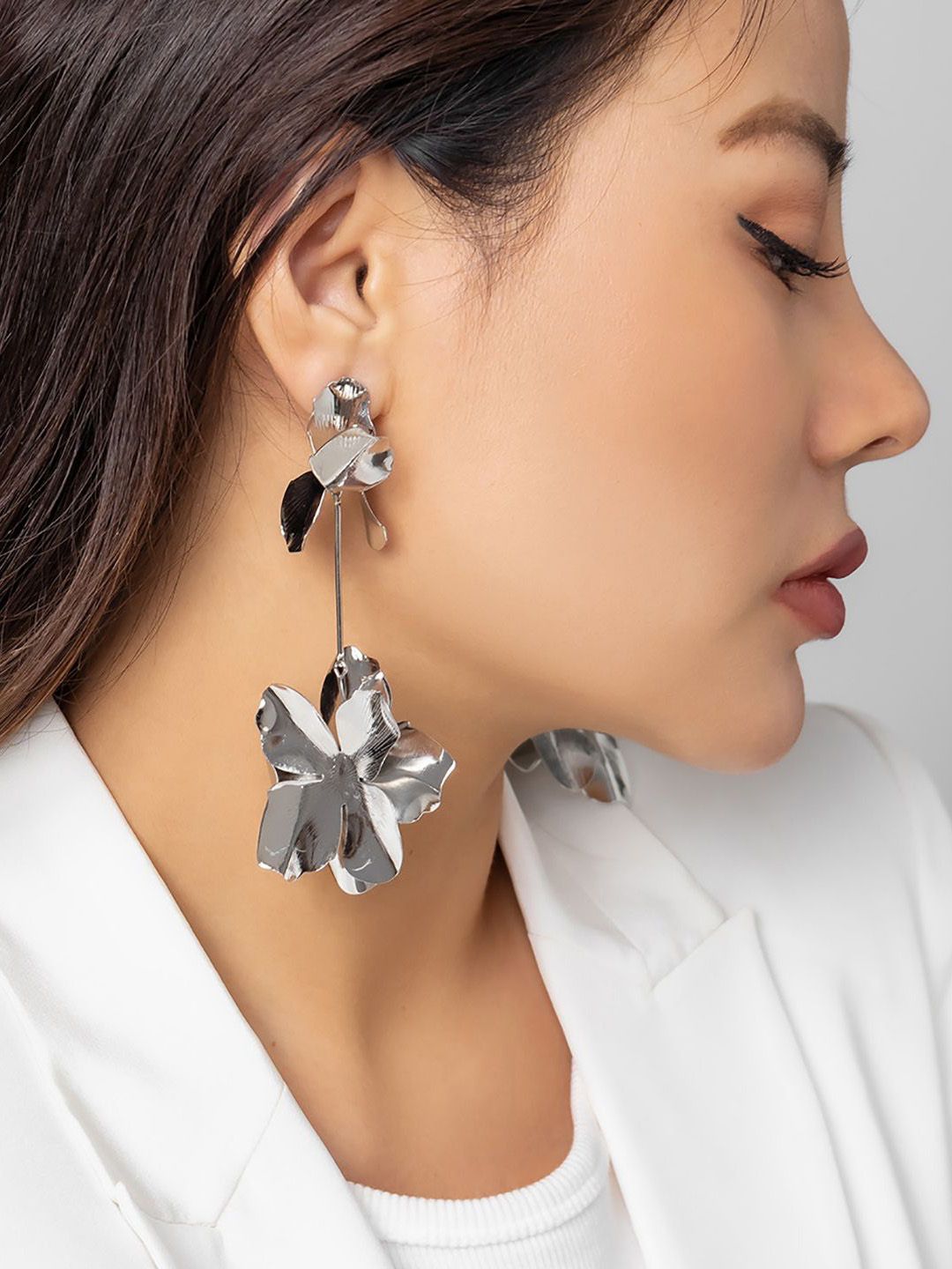 StyleCast x Revolte Floral Drop Earrings-picture-20