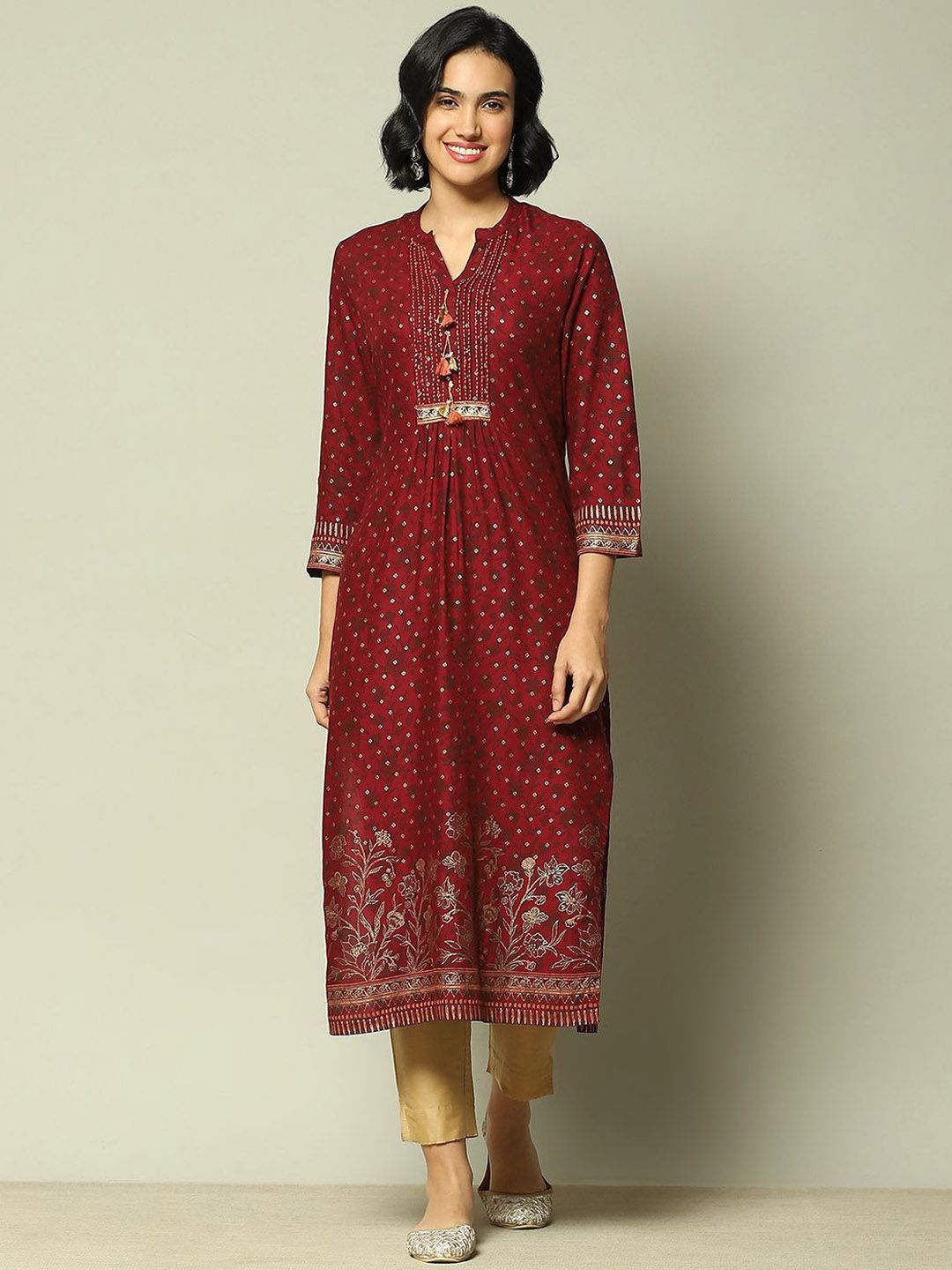 Rangriti Women Geometric Embroidered Keyhole Neck Flared Sleeves Sequinned Kurta-picture-34