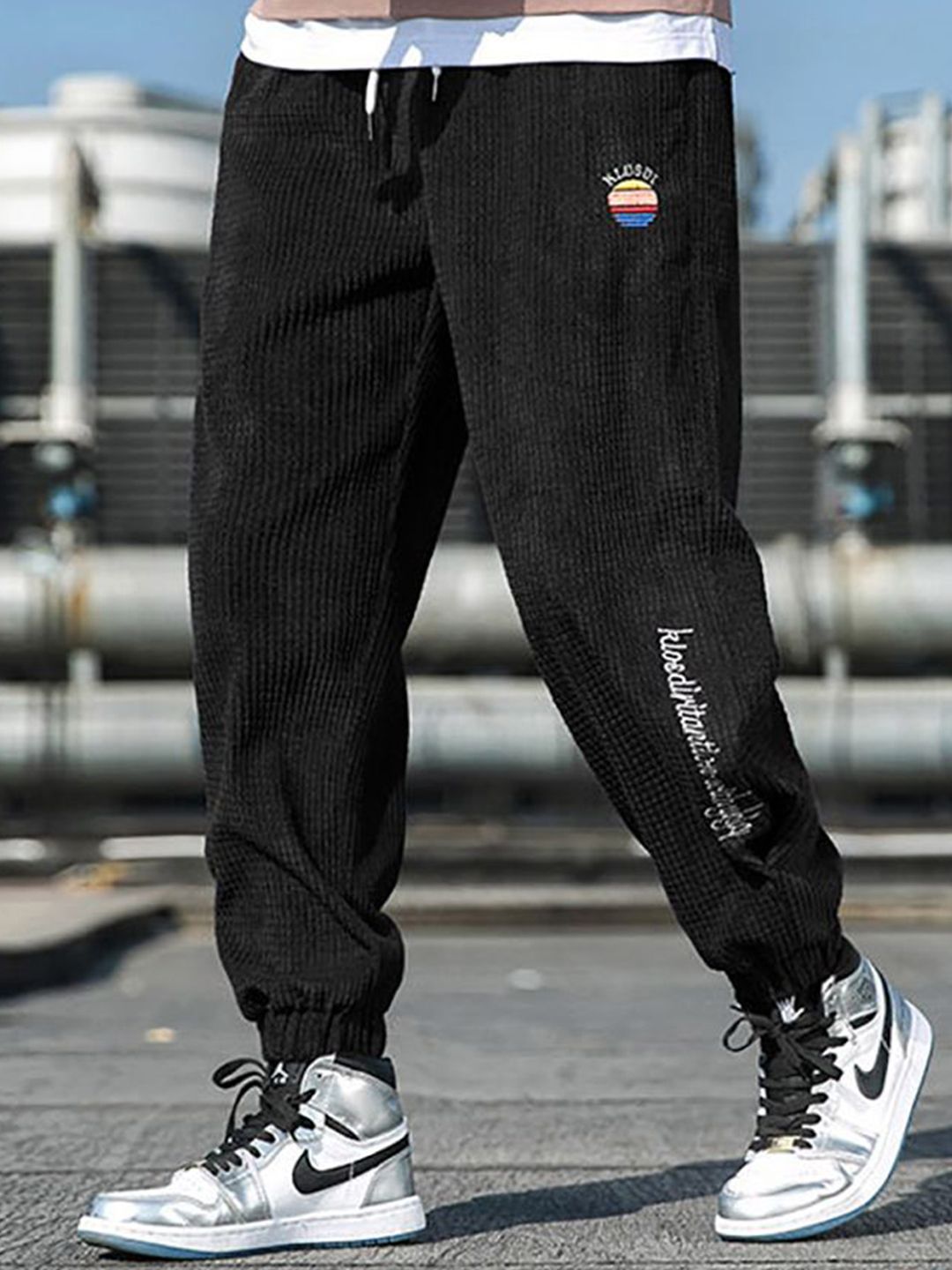 StyleCast x Revolte Men Easy Wash Joggers Trousers-image-25