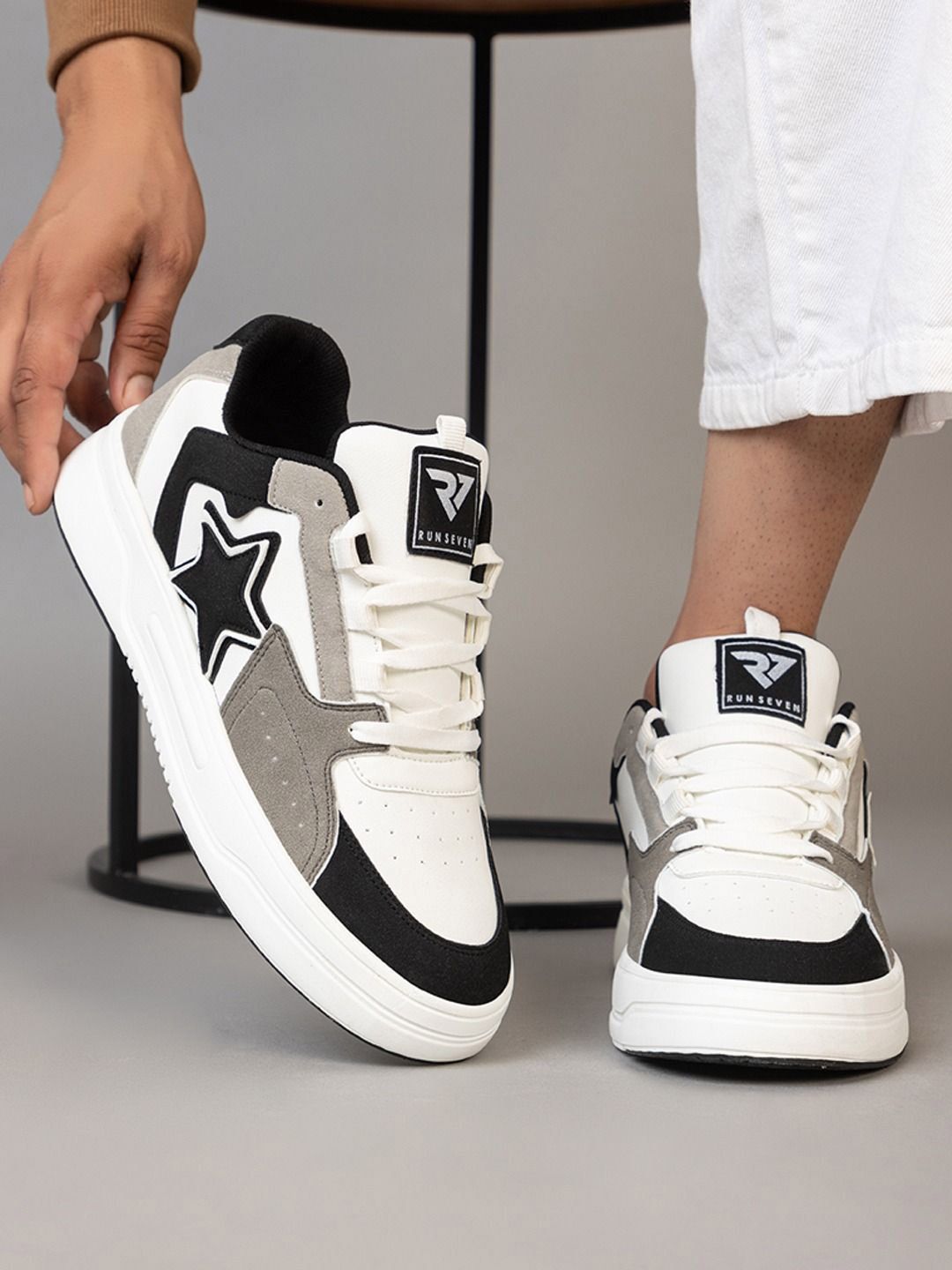 RUN SEVEN Men PU Sneakers-picture-12