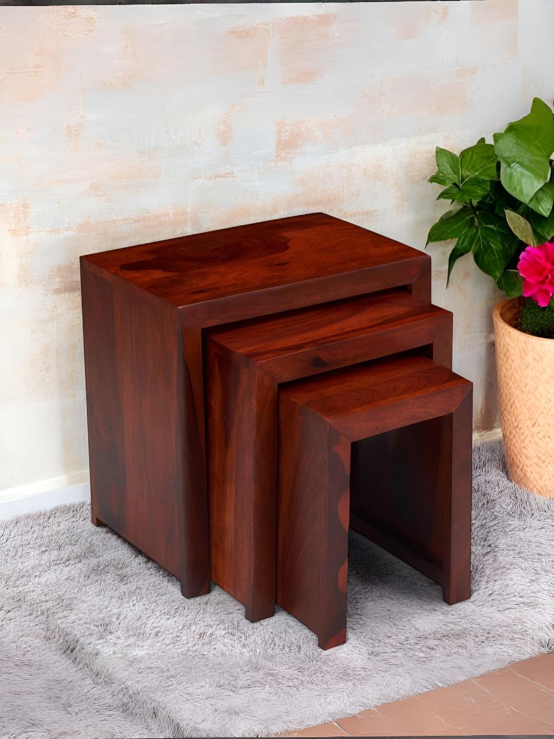 Ikiriya Set of 3 Red Nesting Table