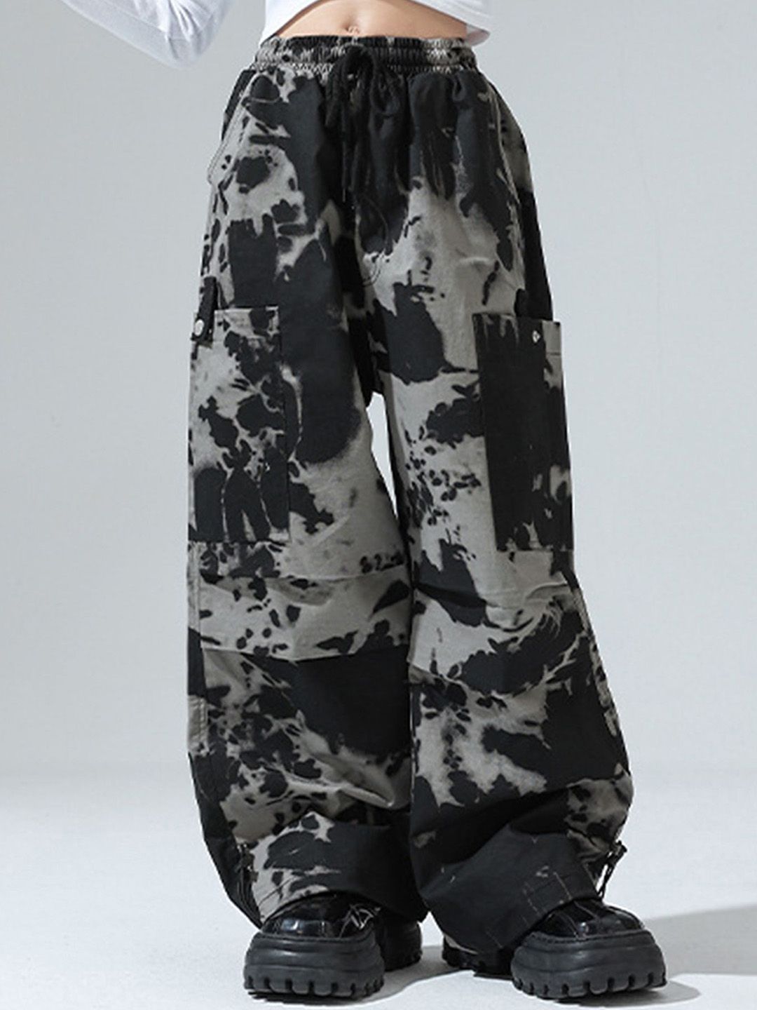 LULU & SKY Girls Camouflage Printed Loose Fit High-Rise Trousers-picture-20