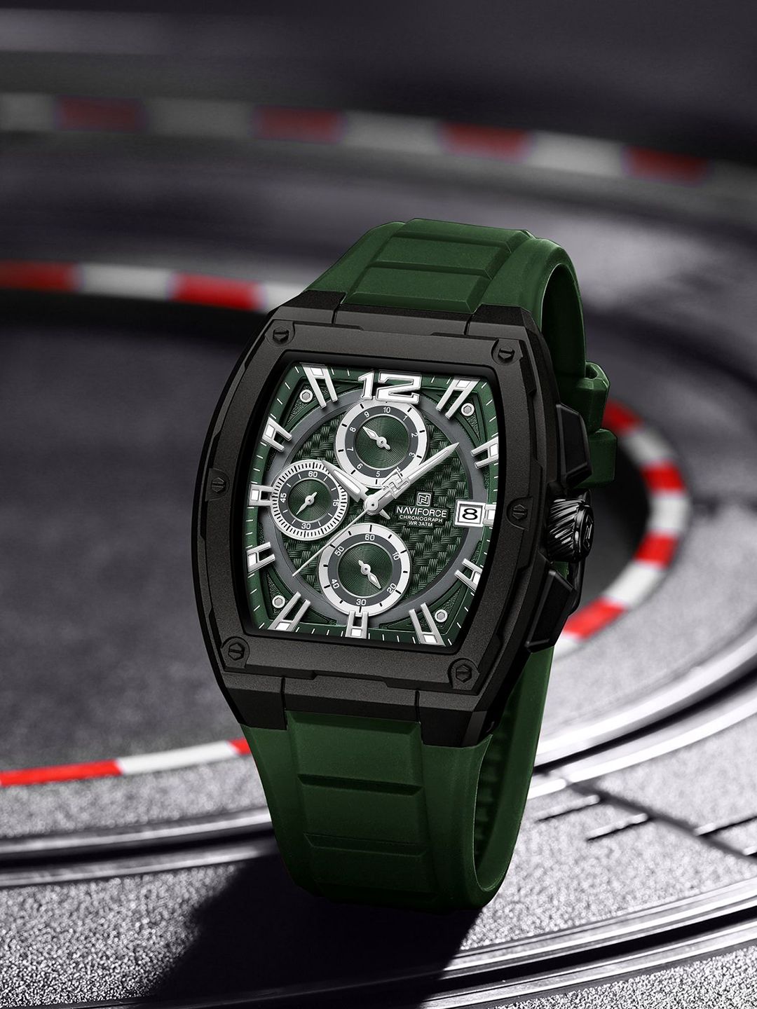 Naviforce Men Dial & Straps Analogue Chronograph Watch NF8050_B GN GN-picture-52