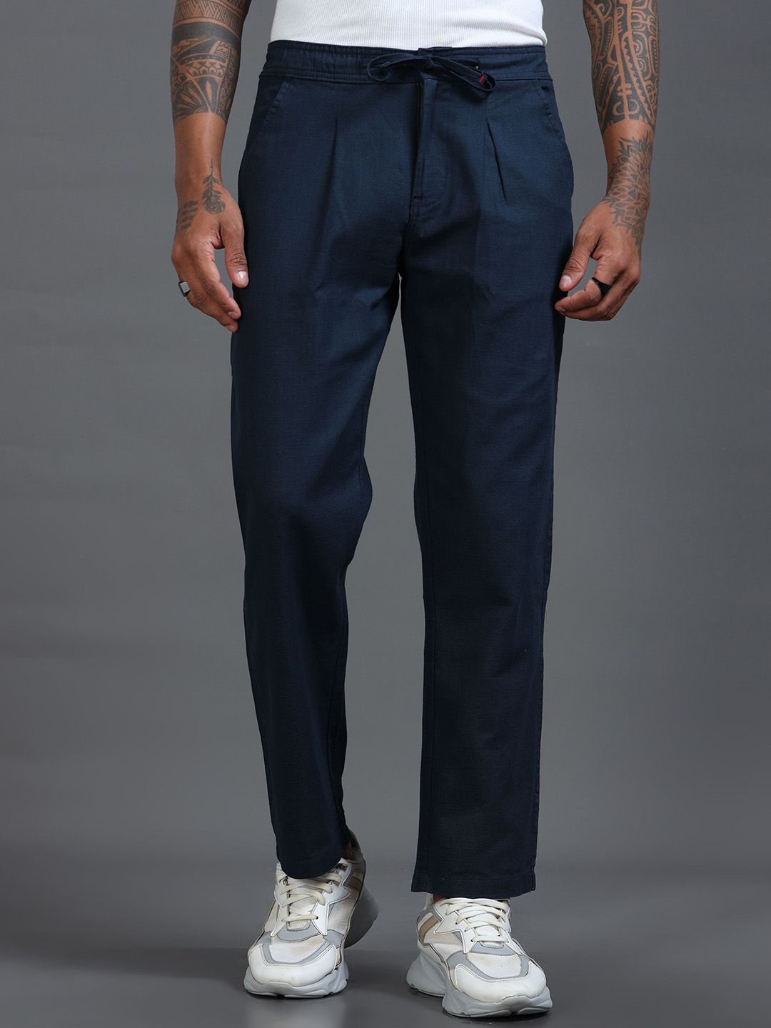 The Roadster Lifestyle Co Men Mid-Rise Relaxed Fit Trousers