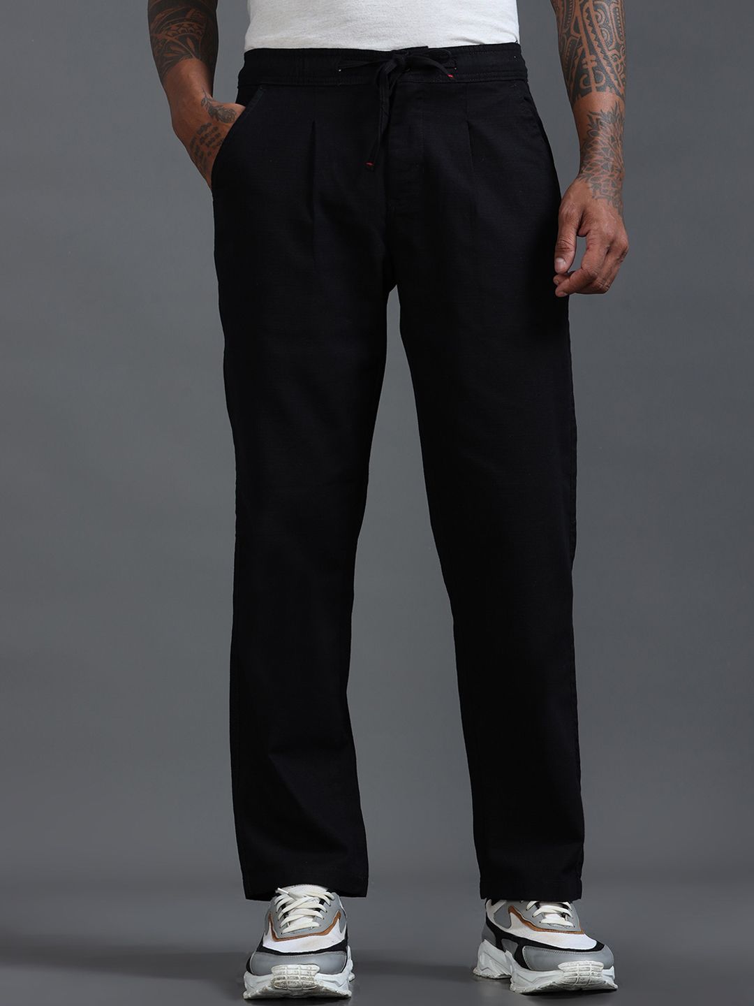 The Roadster Lifestyle Co Men Relaxed Fit Trousers-image-10