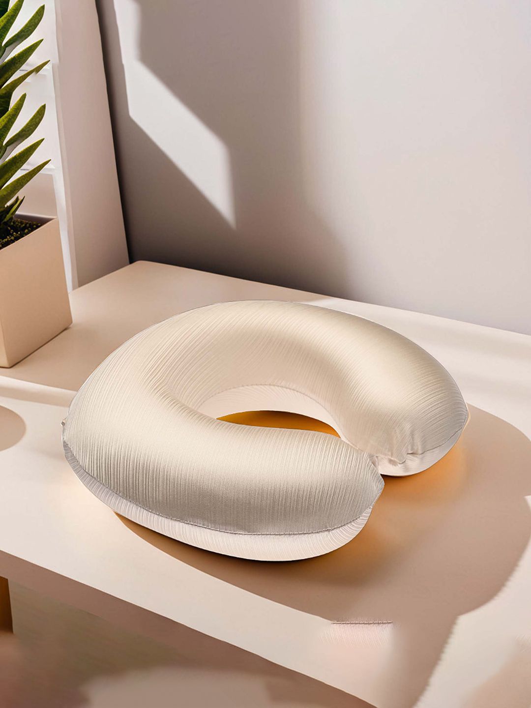 Kuber Industries Peach-Coloured Memory Foam Filled U Shaped Ultra Soft Travel Pillow-image-11