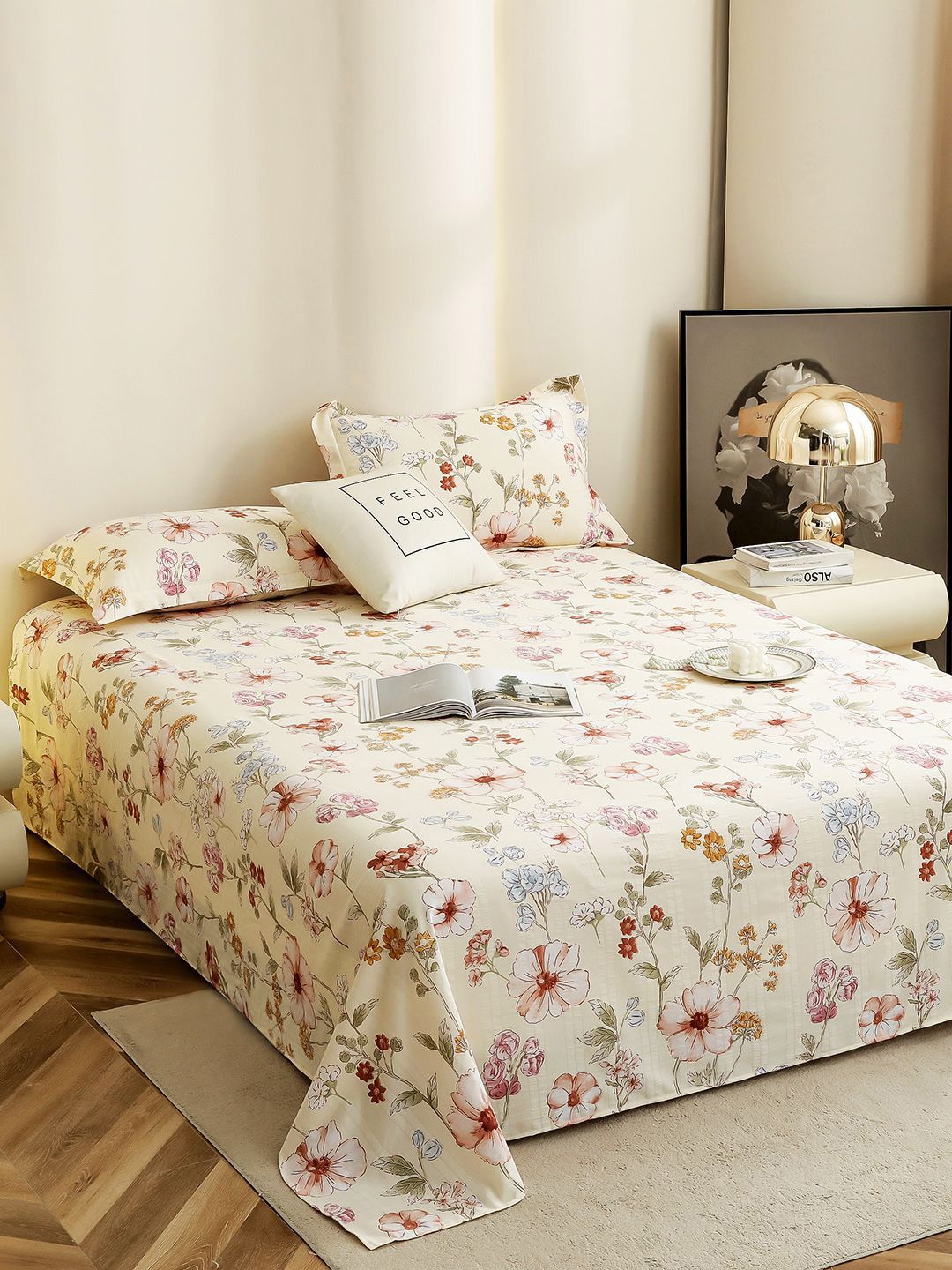 Story@home Off White Floral Printed Microfiber 300 TC King Bedsheet with 2 Pillow Covers