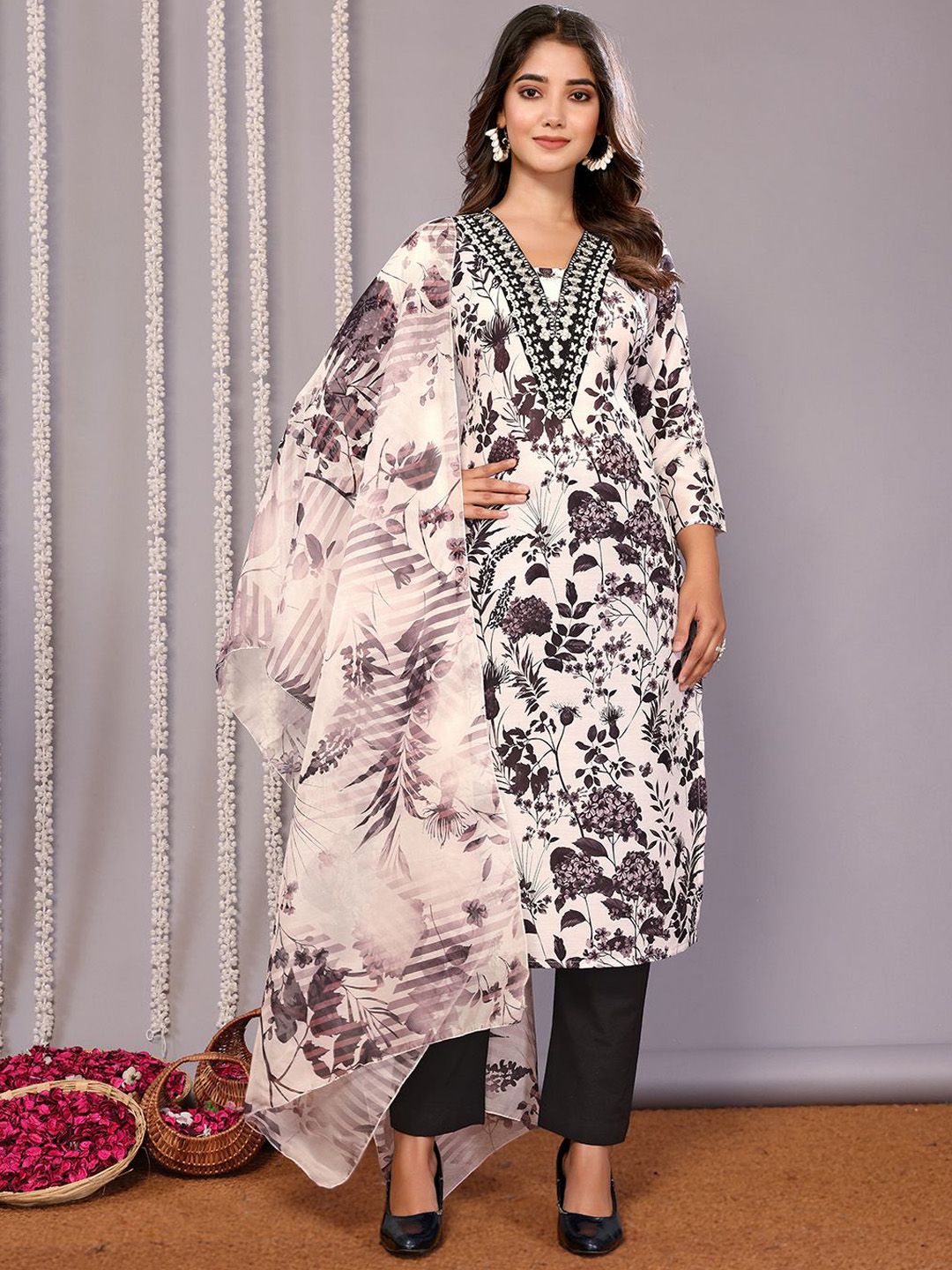 Royal Export Floral Embroidered Zari Straight Kurta With Trousers & Dupatta-image-5