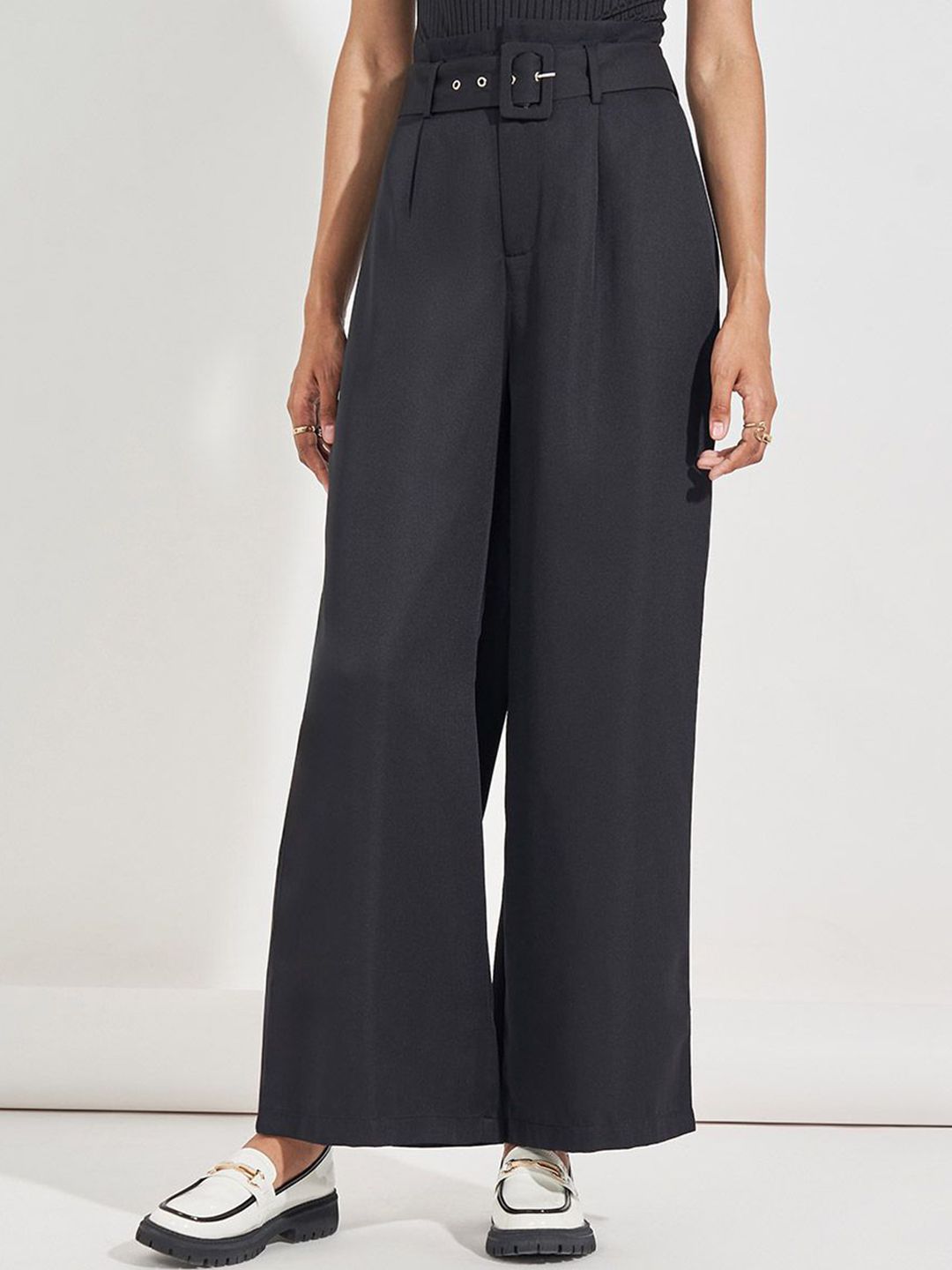 Styli Women Solid High Rise Wide Leg Belted Twill Pants-picture-40