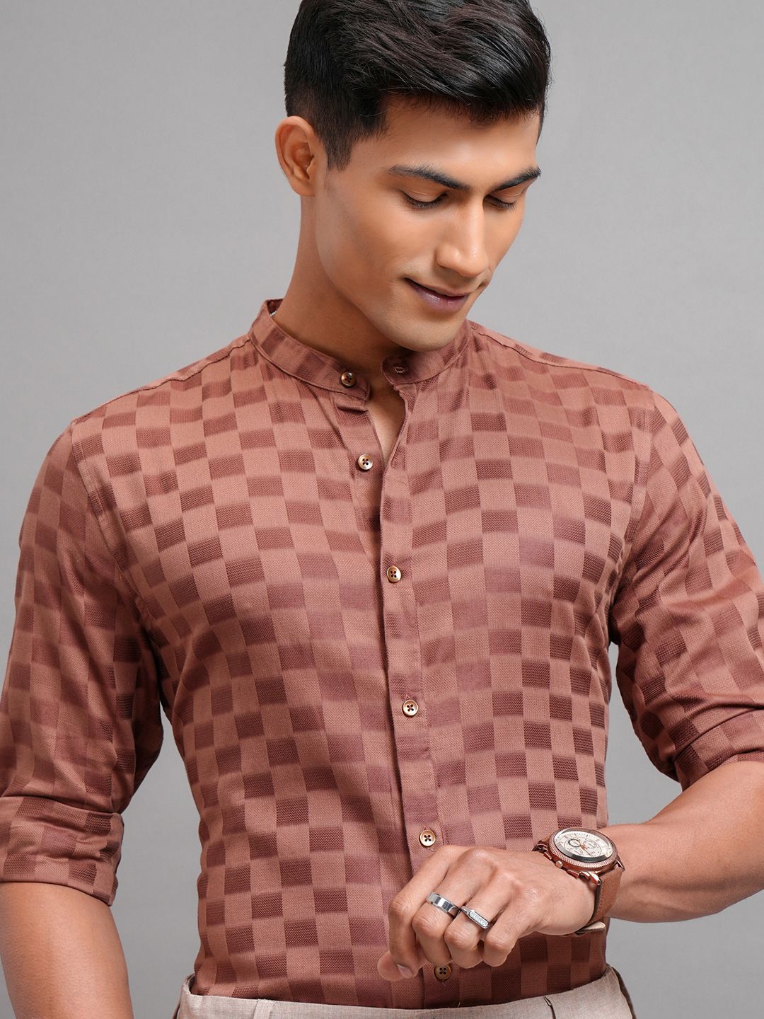 HIGHLANDER Men Opaque Checked Casual Shirt-picture-17