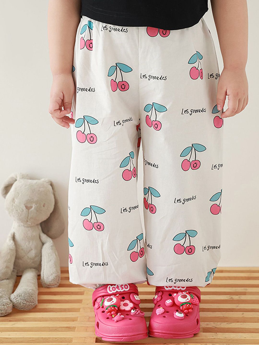 LULU & SKY Girls Conversational Printed Tapered Fit High-Rise Trousers-picture-22