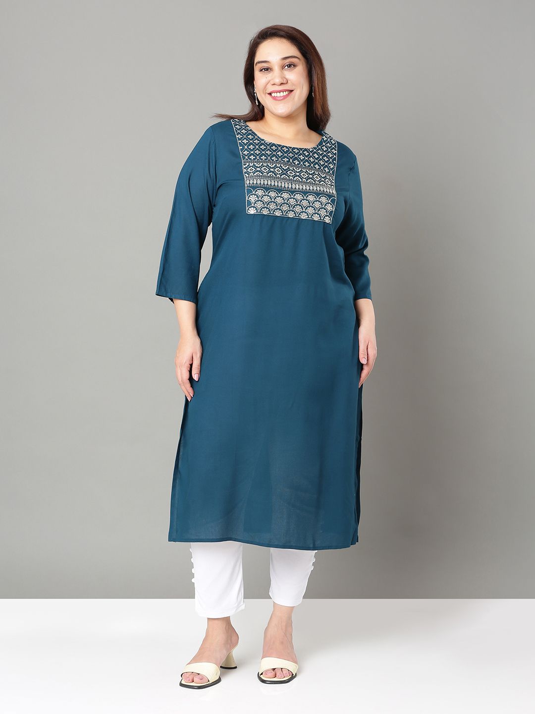 Sztori Plus Size Floral Yoke Design Thread Work Straight Kurta-picture-25