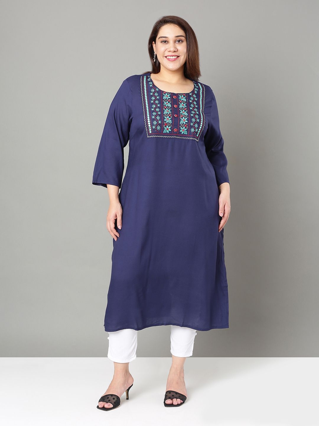 Sztori Plus Size Floral Yoke Design Thread Work Straight Kurta-picture-23