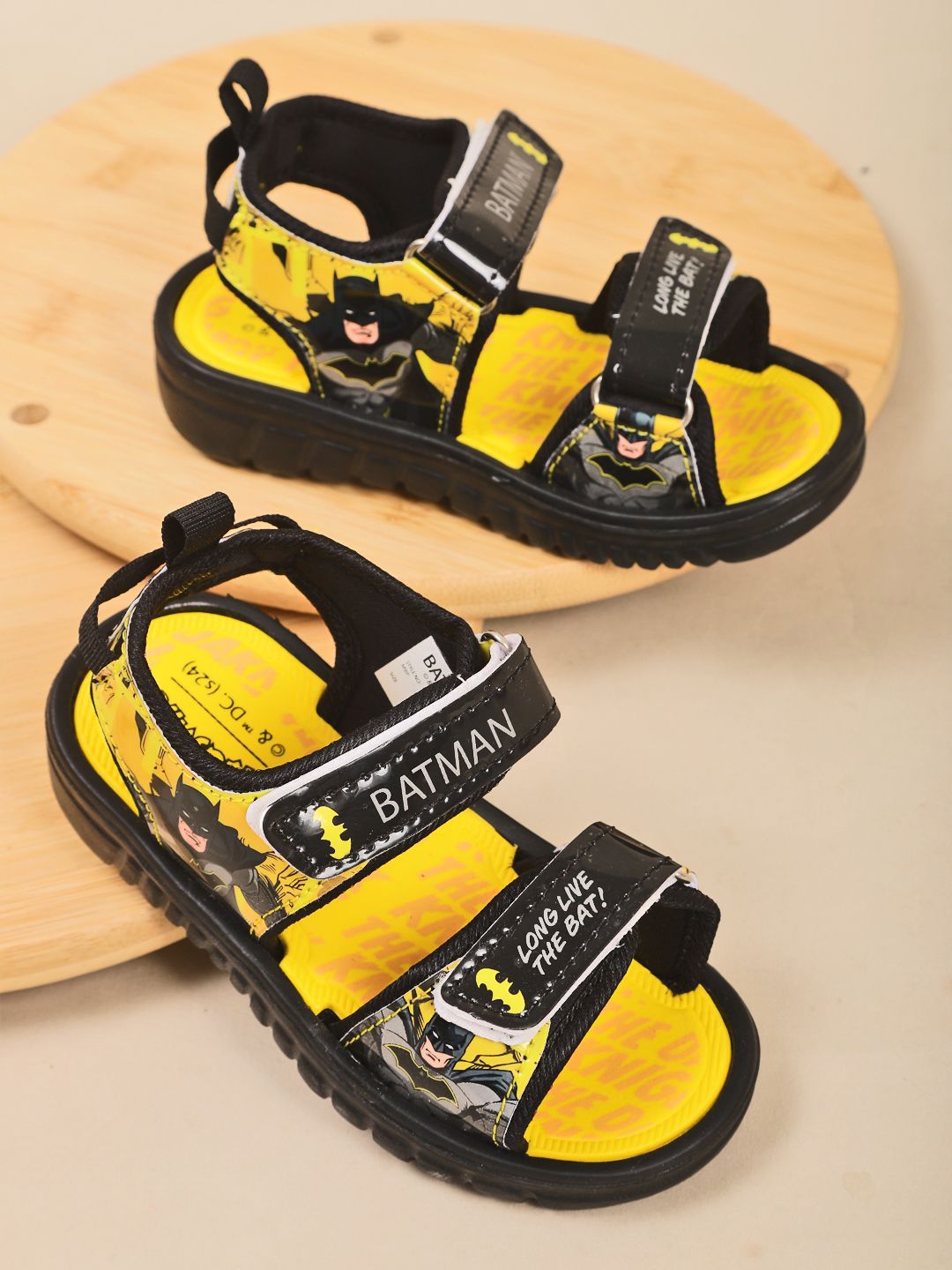 Kids Ville Kids Boys Batman Printed Sports Sandals