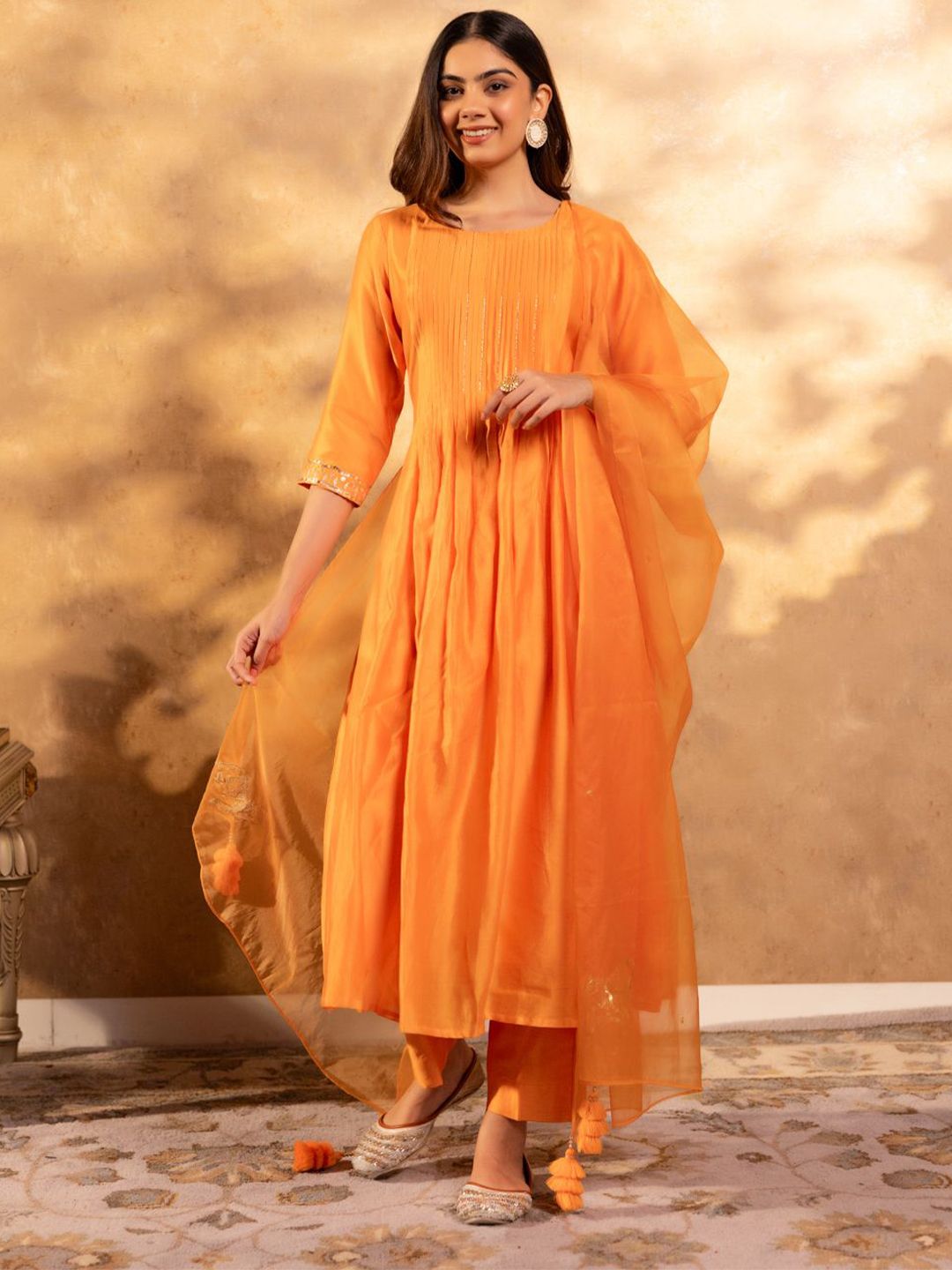 Girls Gotta Patti Detail Anarkali Velvet Kurta Trousers With Dupatta