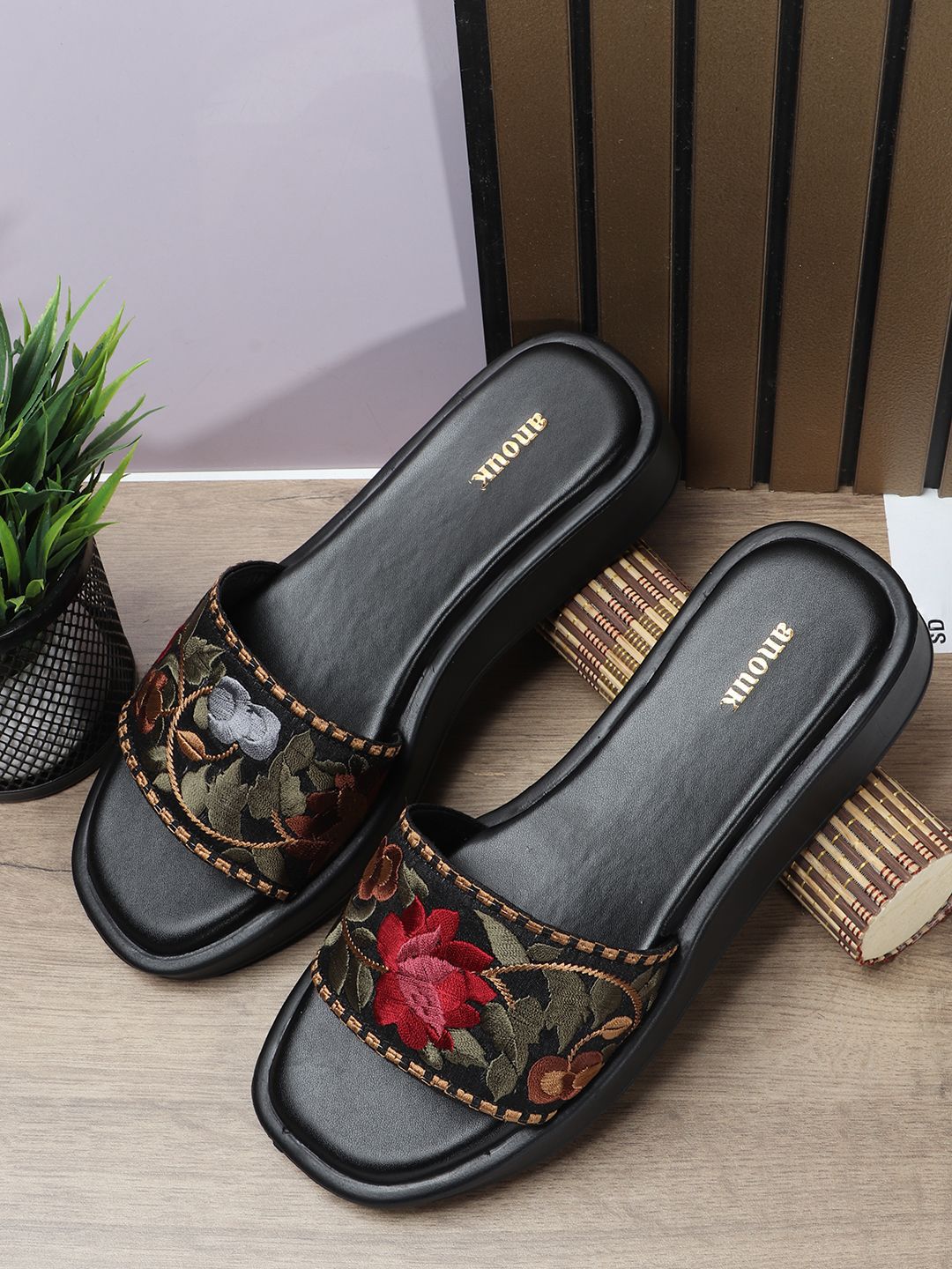 Anouk Women Embellished Ethnic Open Toe Flats