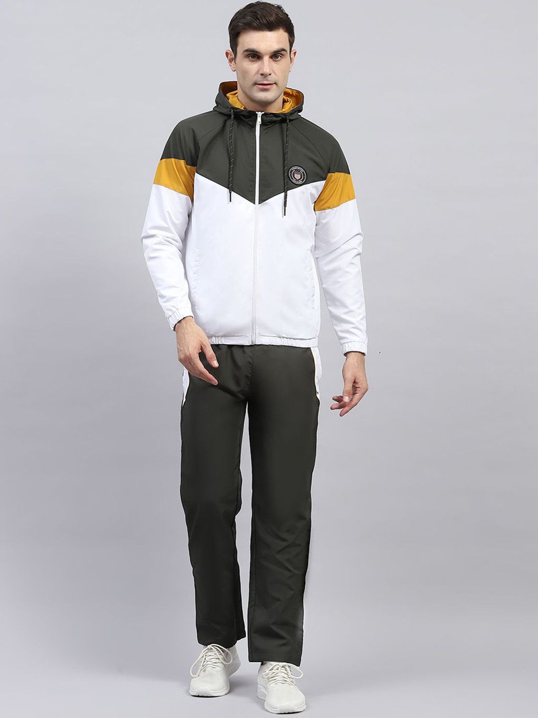 Monte Carlo Men Hooded Neck Full Sleeve Tracksuit-picture-57