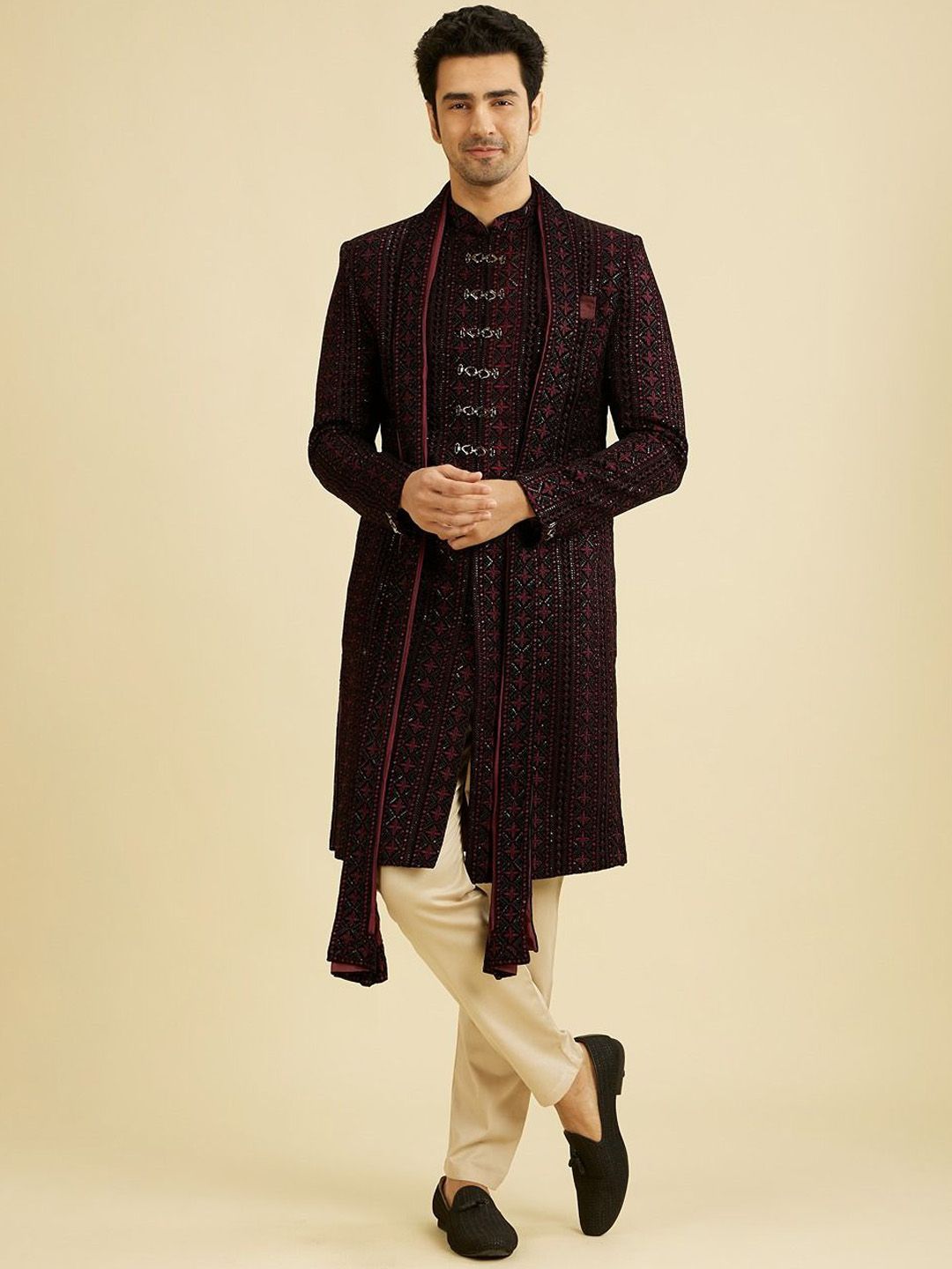 Manyavar Men Embroidered Sherwani With Dupatta-picture-35