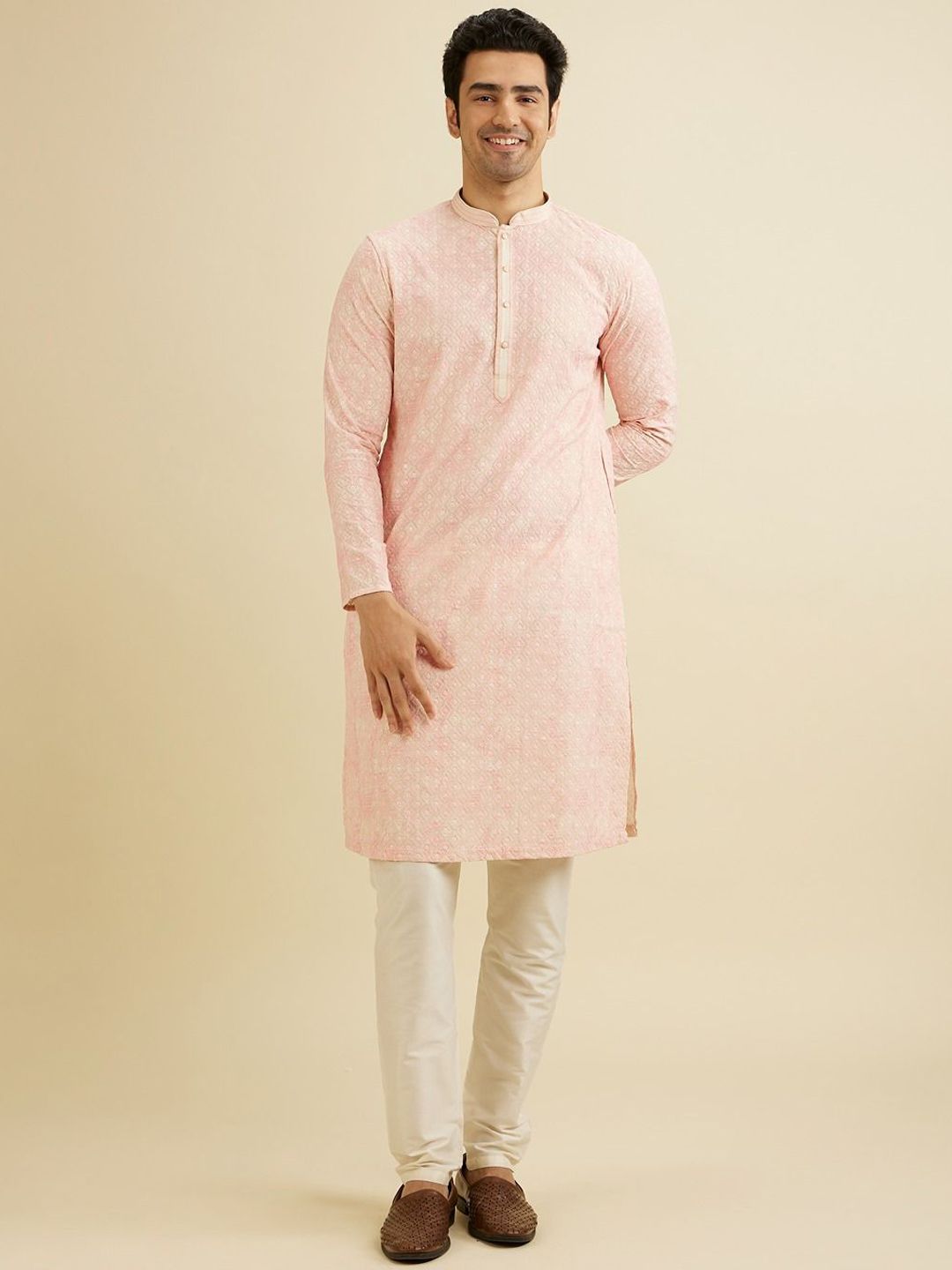 Manyavar Geometric Embroidered Chikankari Mandarin Collar Kurta With Trousers-image-41