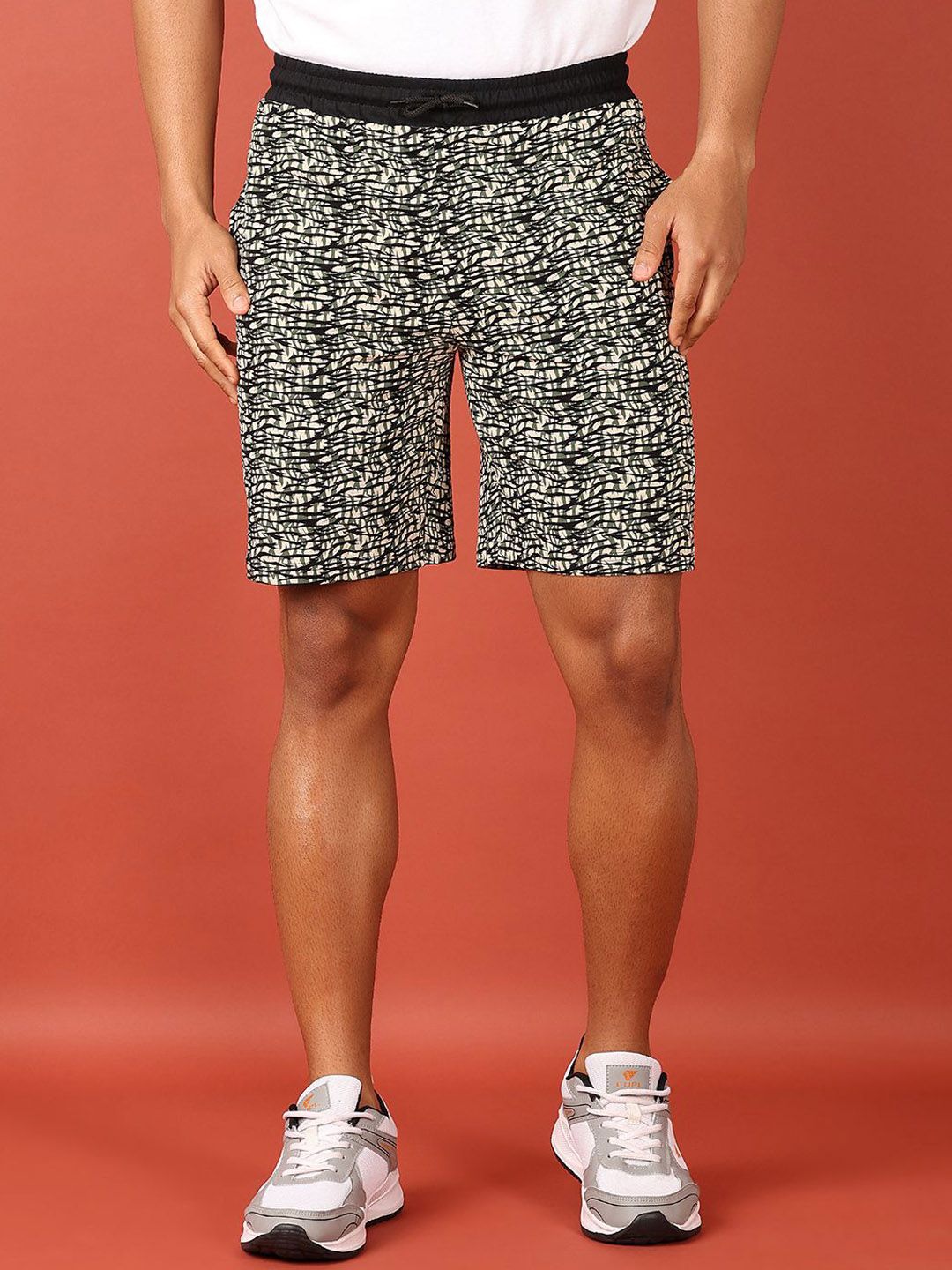 V-Mart Men Printed Mid-Rise Regular Fit Shorts-picture-19